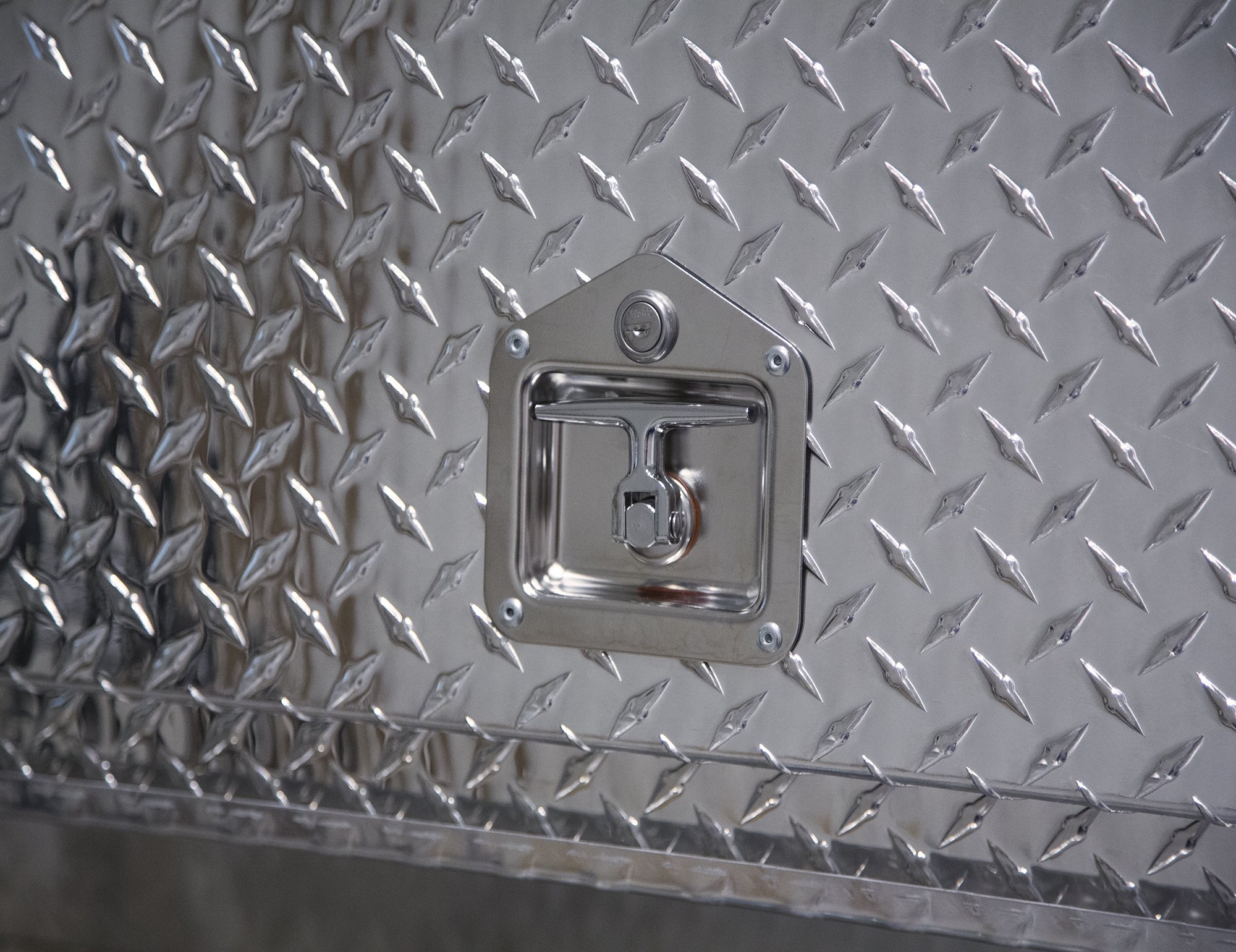 Silver Aluminum Diamond Tread Truck Tool Box with Lockable T-Handle Latch | 72 x 21 x 13.5 Inch Contractor Storage Box for Pickup Trucks | Secure Organization for Tools & Equipment | Perfect for Construction Sites & Work Trucks
