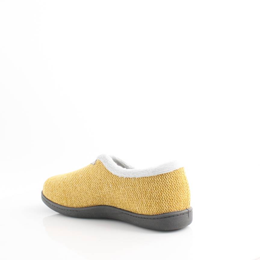 ROAL R12014 Comfortable Non-Slip Indoor/Outdoor Slippers for Men and Women - Perfect for Home, Lounge, and Backyard Relaxation