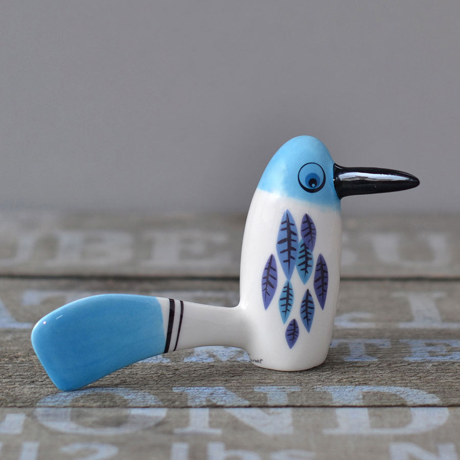 Chattering Bird Ornament - Handcrafted Decorative Bird Figurine for Home & Garden Decor | Perfect for Christmas Tree, Shelf Display, and Outdoor Garden Accent