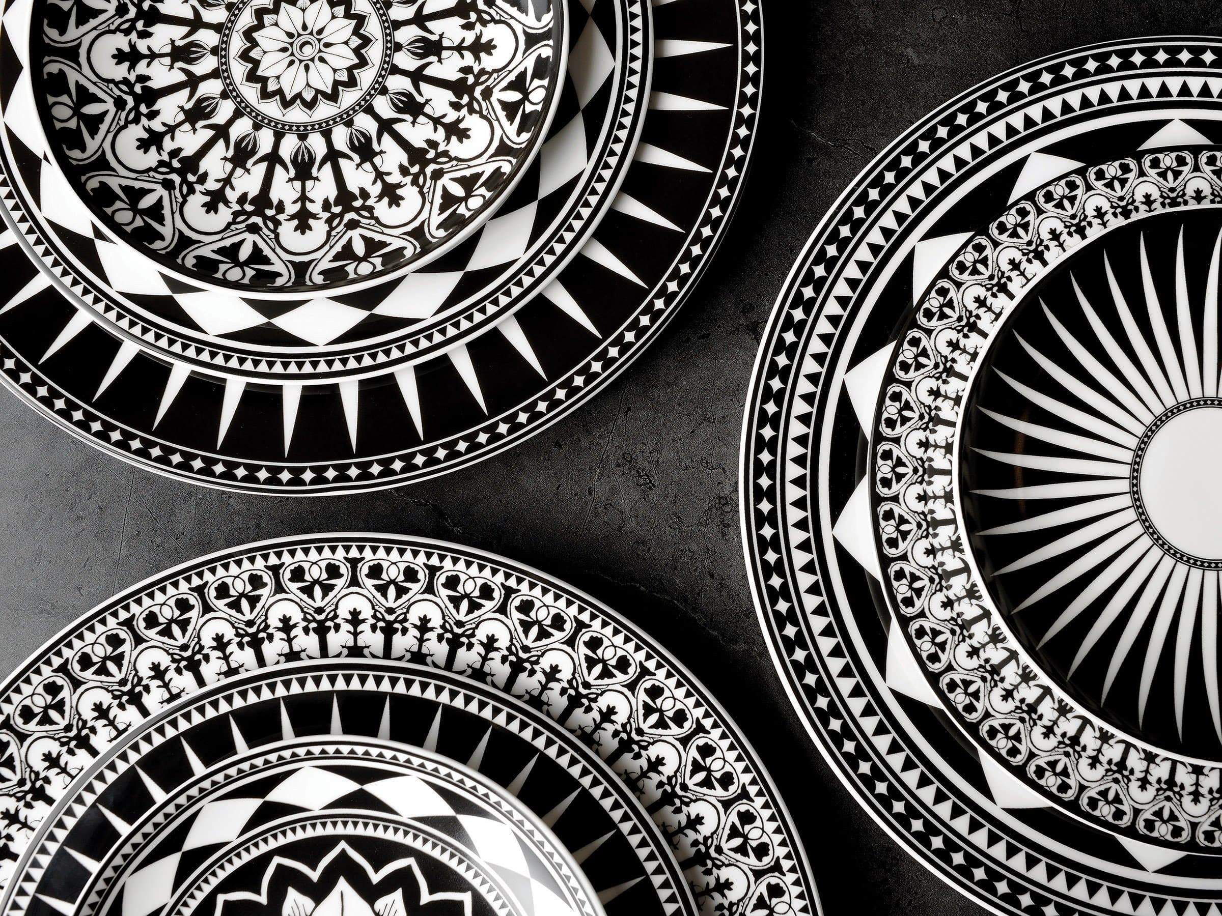 Elegant Black and White Porcelain Dinner Plate Set - Premium Ceramic Plates for Formal Dining, Wedding, and Holiday Gatherings - Dishwasher & Microwave Safe