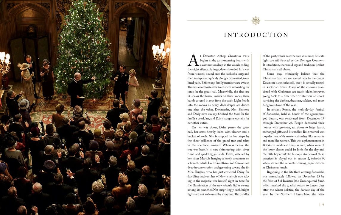 The Official Downton Abbey Christmas Cookbook - Traditional British Holiday Recipes for Festive Dinners & Tea Parties - Perfect for Holiday Entertaining & Gift Giving
