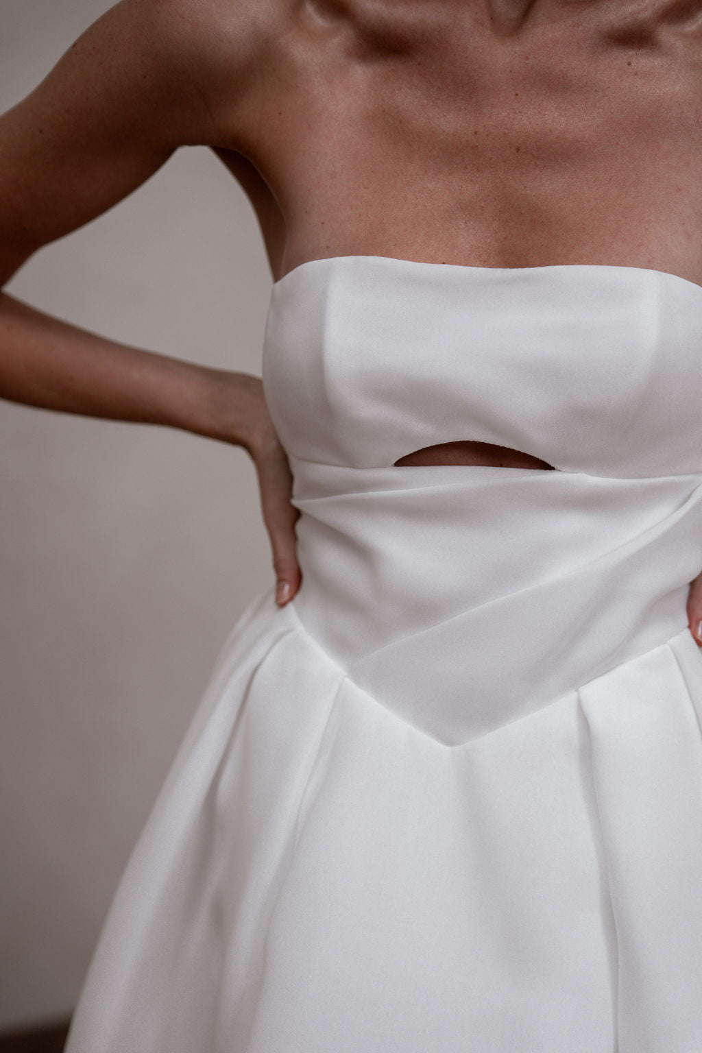 Premium Organza Fabric by the Yard - Wholesale & Retail - Perfect for Wedding Decor, Gift Wrapping & DIY Crafts