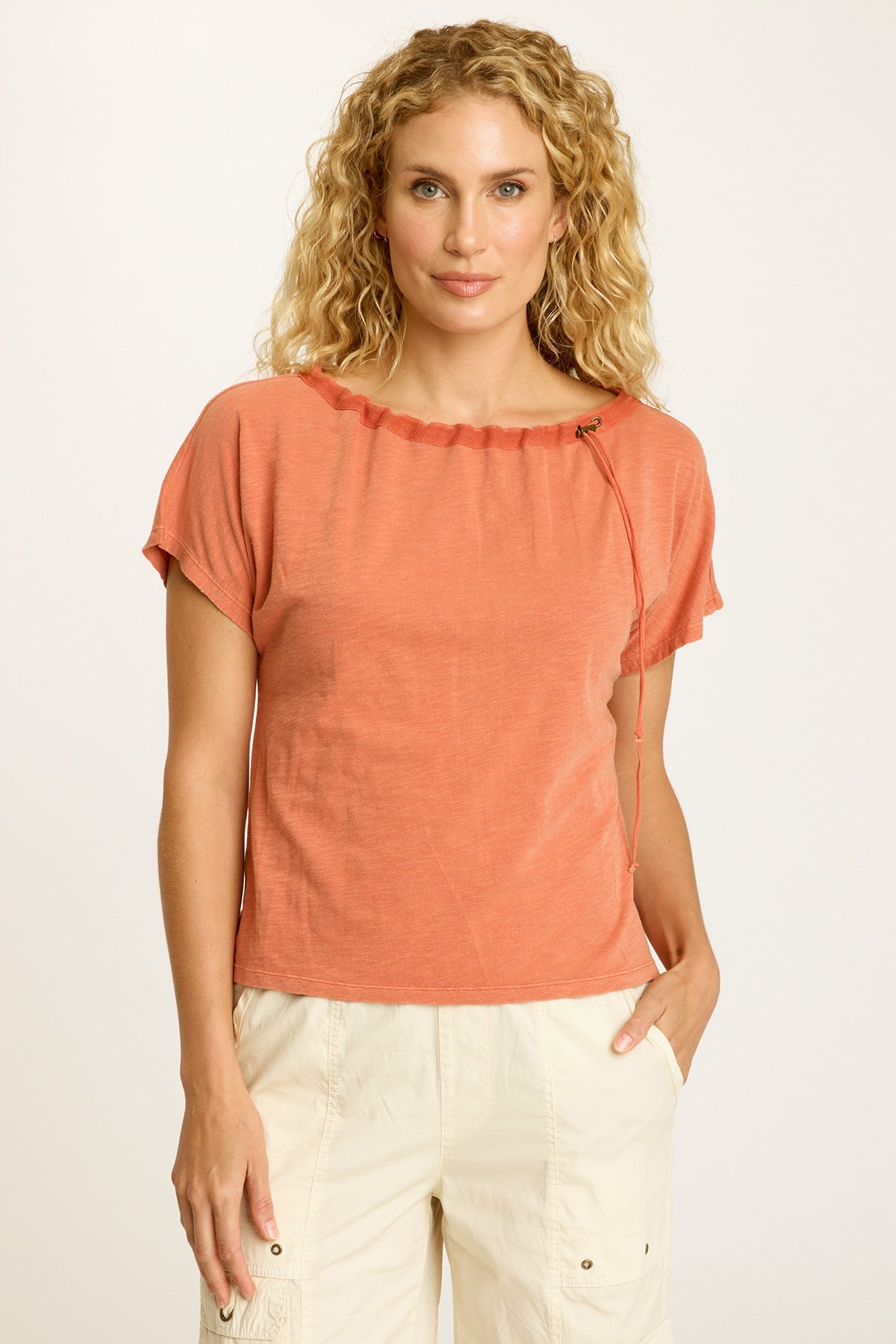 Exelda Tee Afterglow Pigment - Soft & Stylish Women's Graphic T-Shirt for Casual Wear & Everyday Outfits