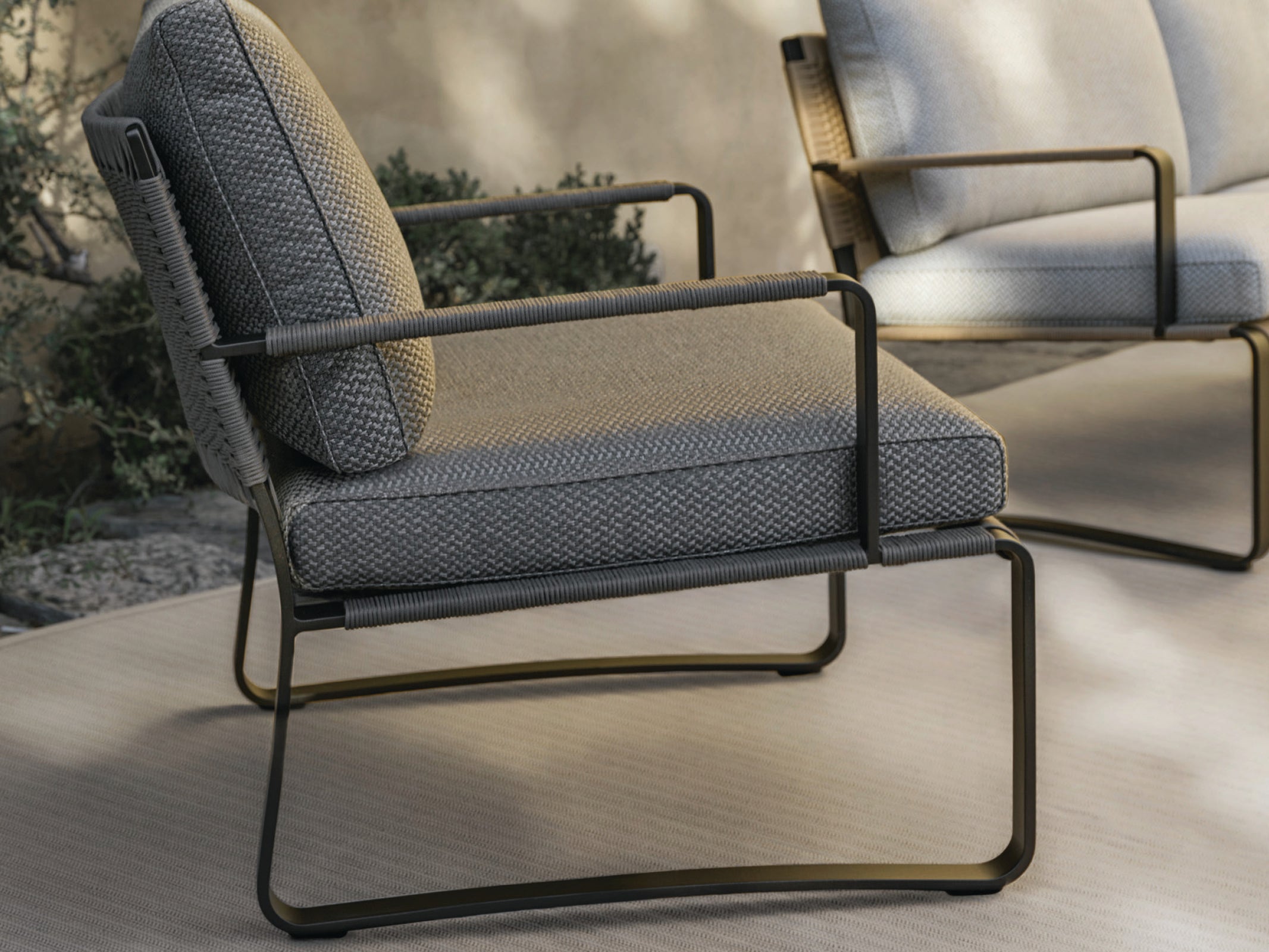 Phoenix Lounge Chair - Modern Comfortable Recliner for Living Room, Bedroom & Office - Perfect for Relaxing, Reading & Napping