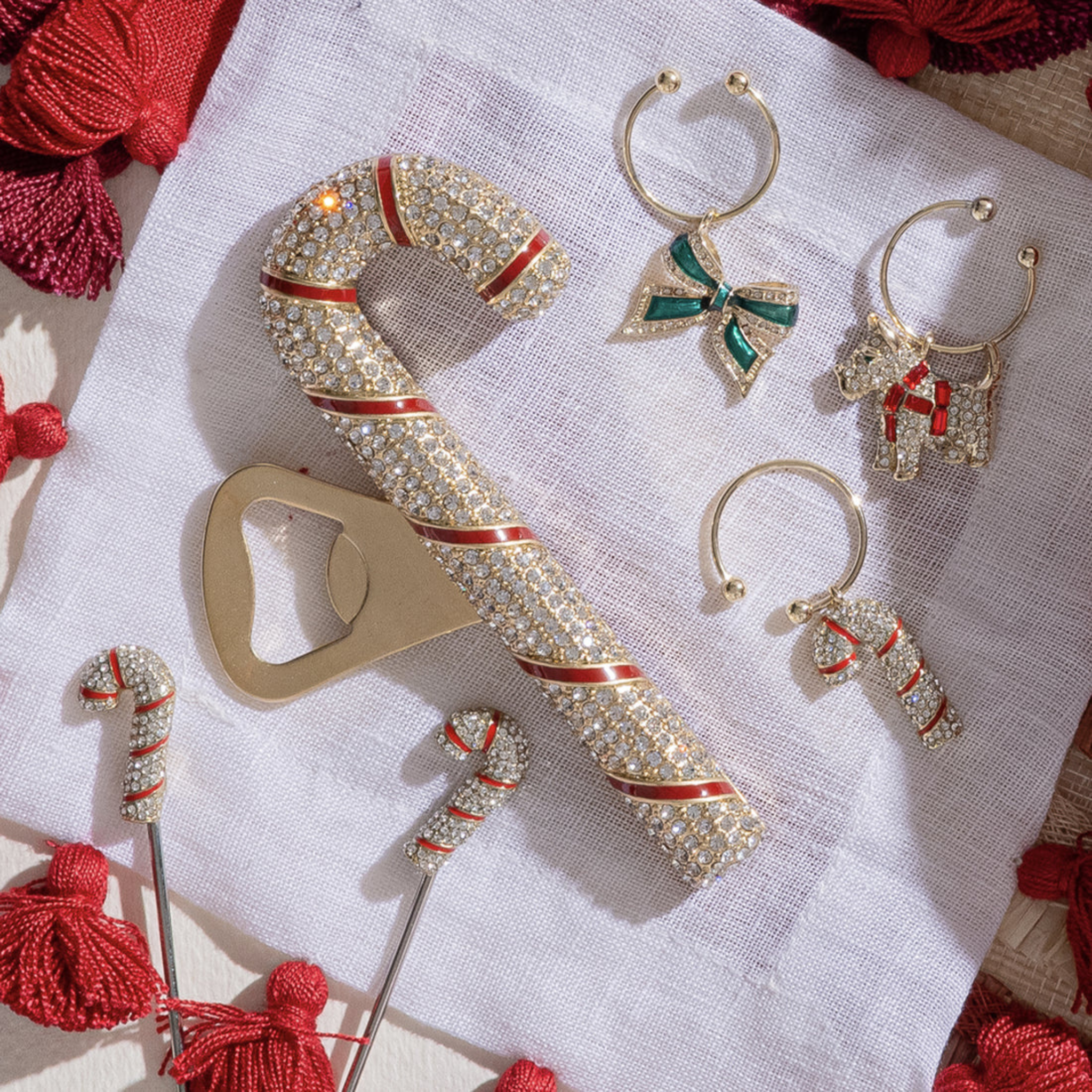 Festive Christmas Wine Charms Set - 12 Pack Holiday Drink Markers for Parties, Gifts & Celebrations - Perfect for Wine Glasses, Mugs & Cocktails at Christmas Dinners & New Year's Eve Parties