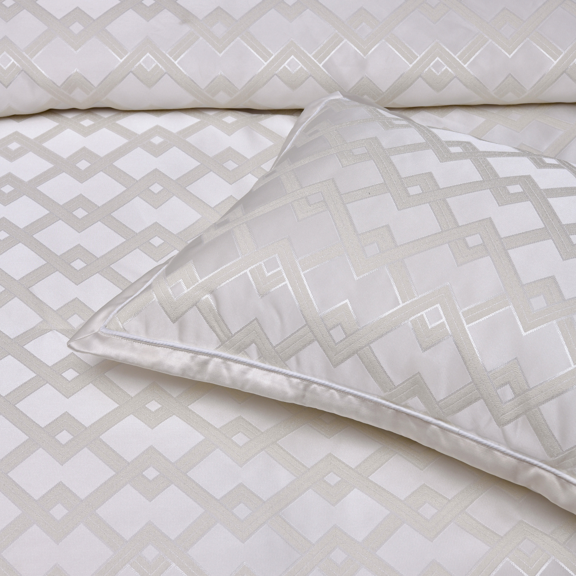 Firenze Pearl 6-Piece Comforter Set by Bianca - Luxury Bedding Collection for Master Bedroom, Guest Room & Dorm Decor