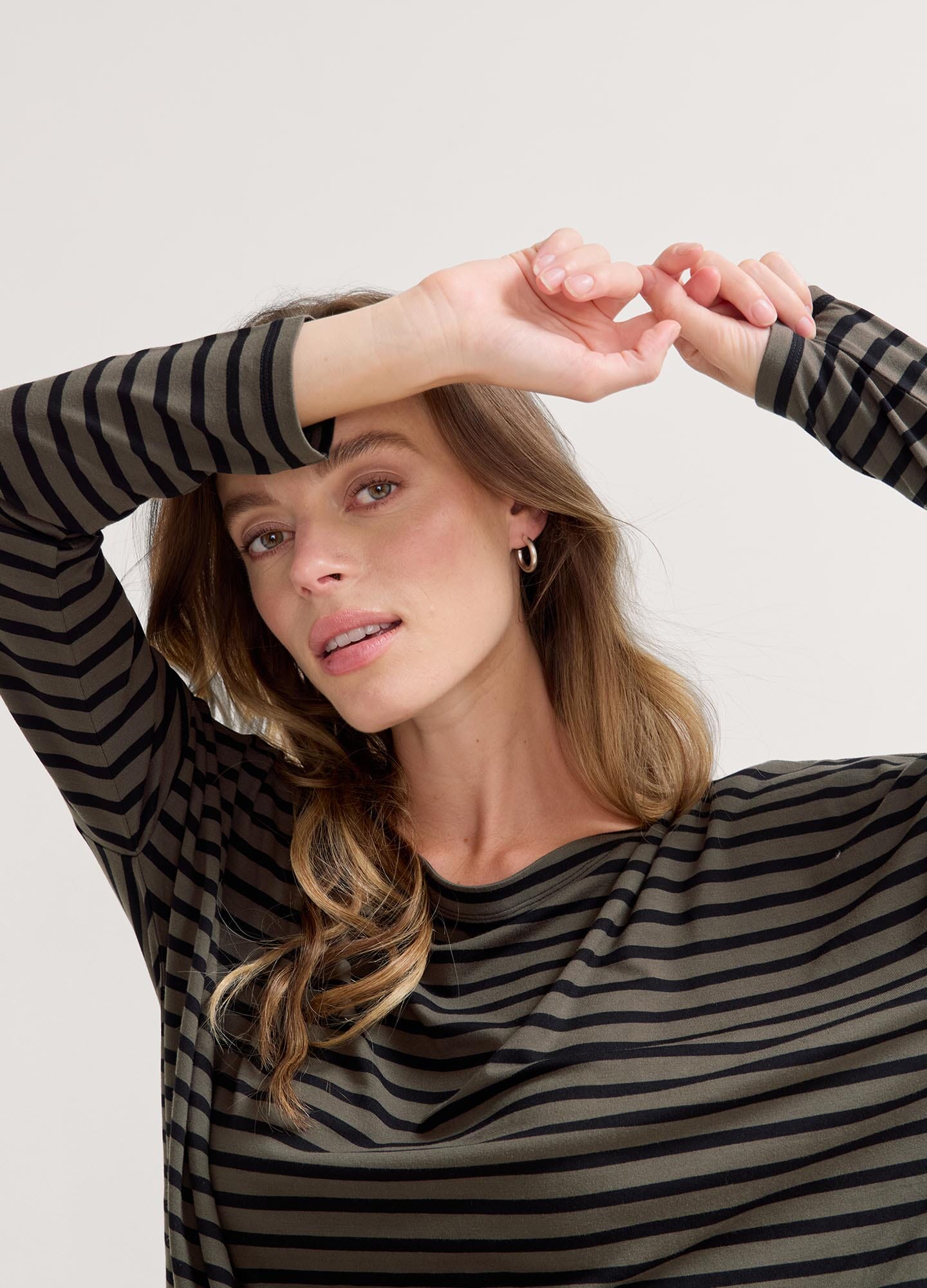 Premium Soft Cotton Long Sleeve T-Shirt for Men & Women - Comfortable Casual & Layering Essential for Fall & Winter Outfits | Work, Travel & Everyday Wear