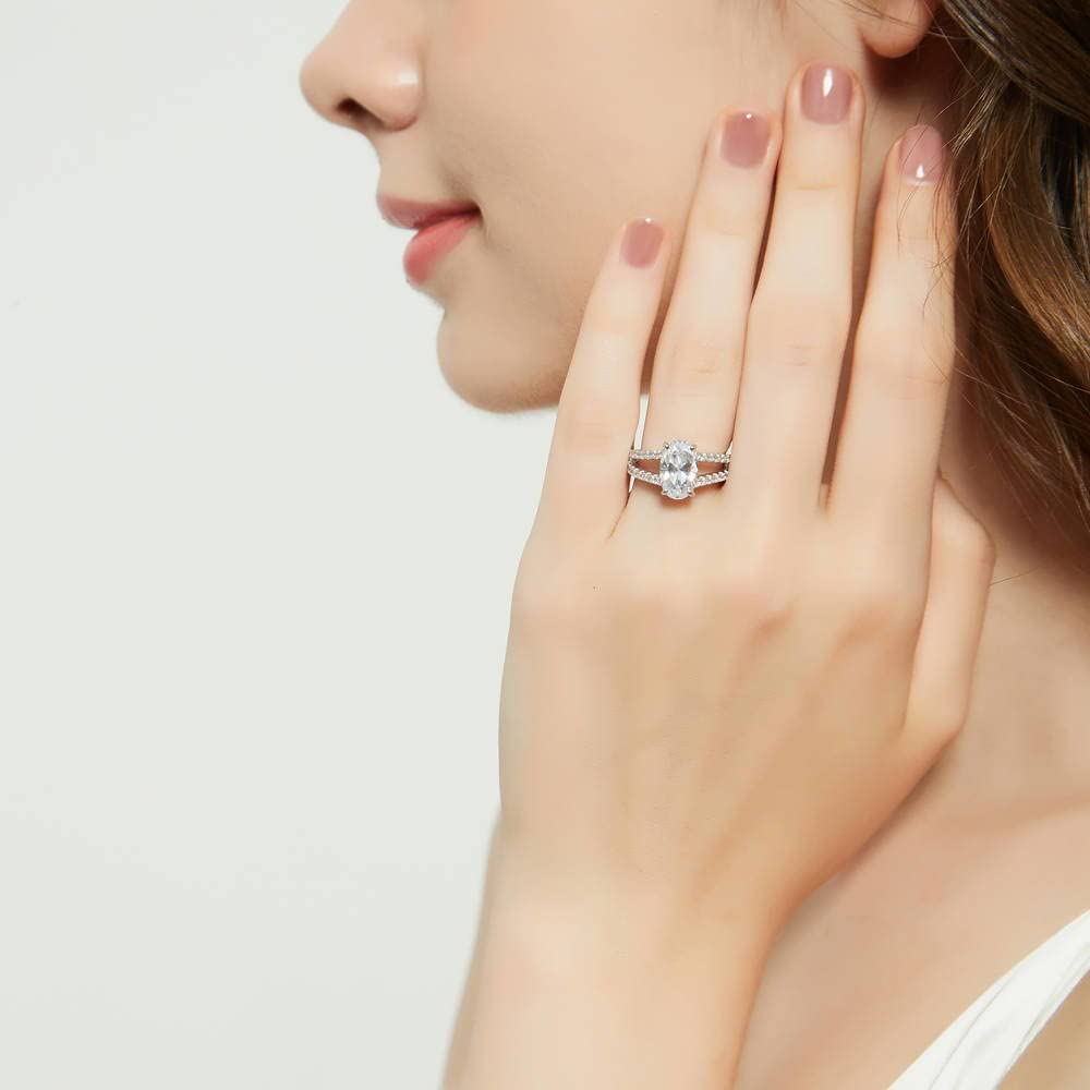 BERRICLE 2.7 Carat Oval Cut Cubic Zirconia Sterling Silver Solitaire Engagement Ring for Women, Rhodium Plated Wedding Promise Ring, Size 4-10 - Perfect for Proposals, Anniversaries & Special Occasions