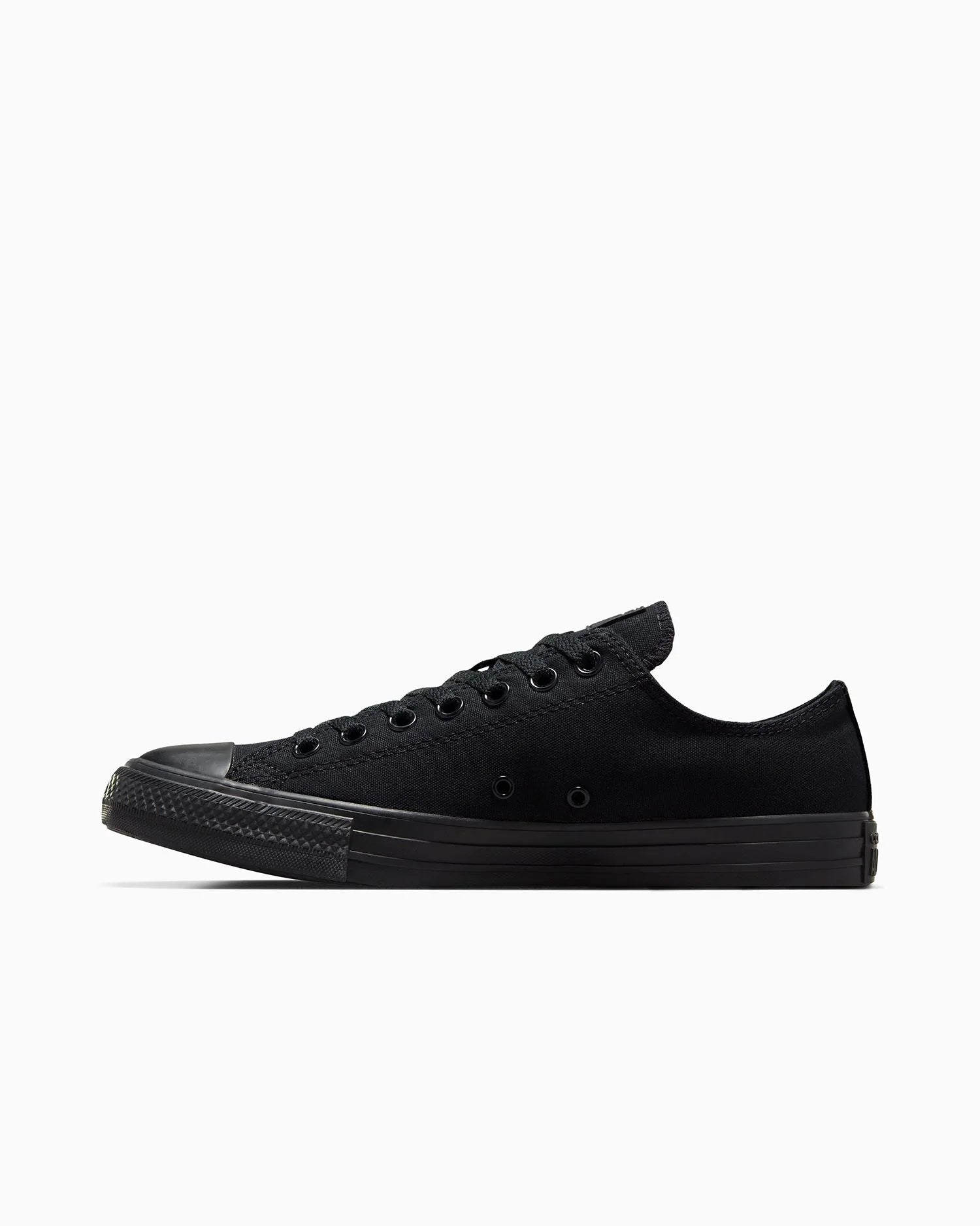 Converse Men's Chuck Taylor All Star Low Top Sneakers - Triple Black Casual Shoes for Everyday Wear & Street Style