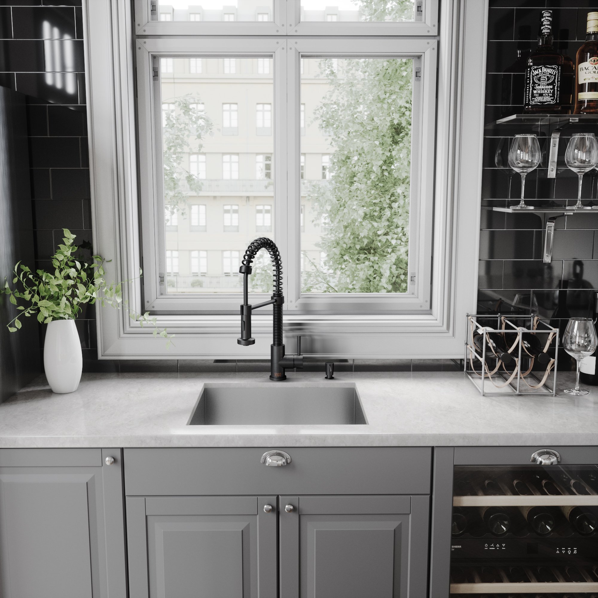 VIGO Edison 19-Inch Single Handle Pull-Down Sprayer Kitchen Faucet with Soap Dispenser - Matte Black (VG02001MBK2) for Modern Farmhouse & Contemporary Kitchens