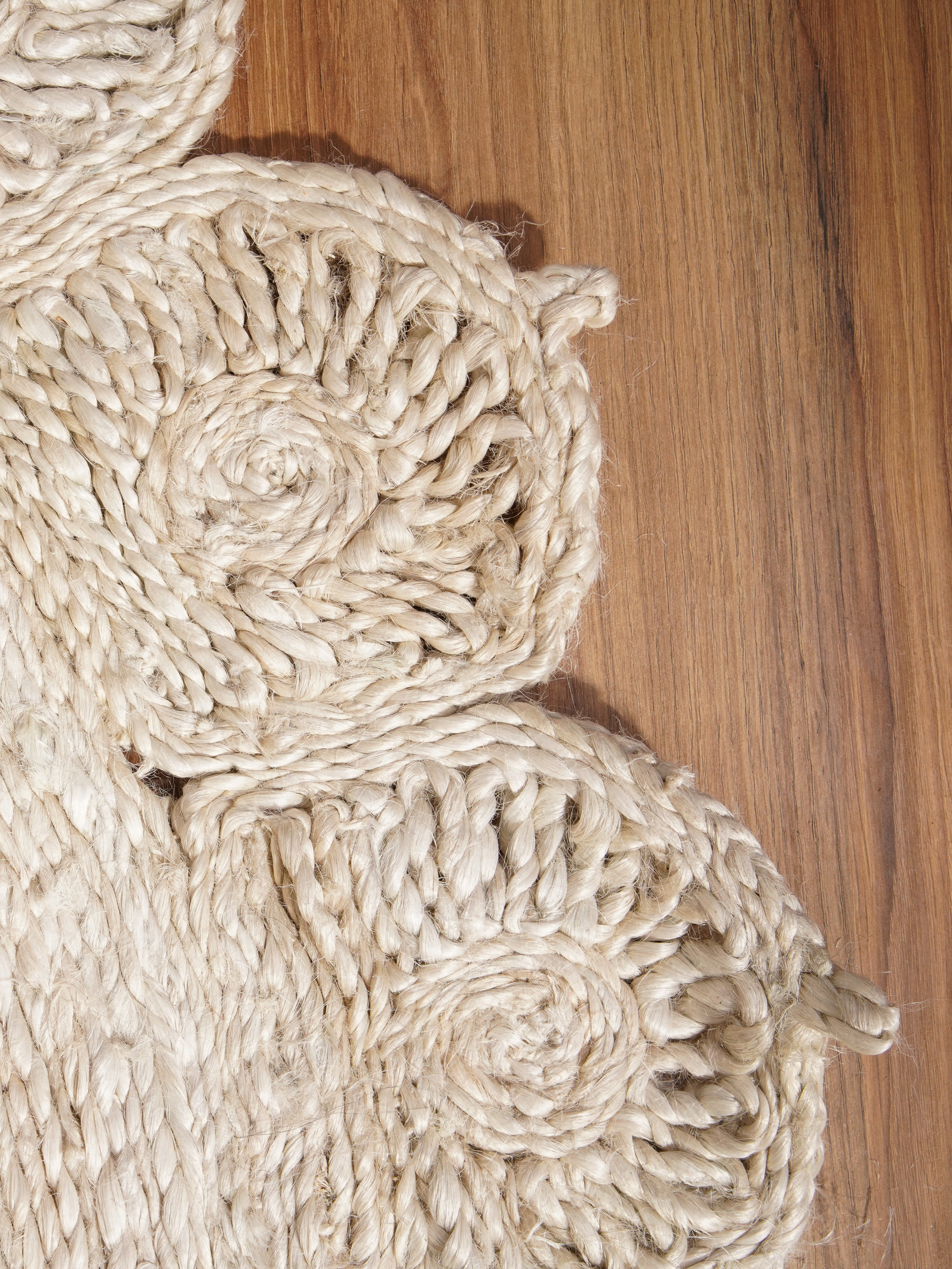 Silkfinity Handwoven Jute Braided Area Rug - Natural Fiber Floor Mat for Living Room, Bedroom, and Boho Home Decor