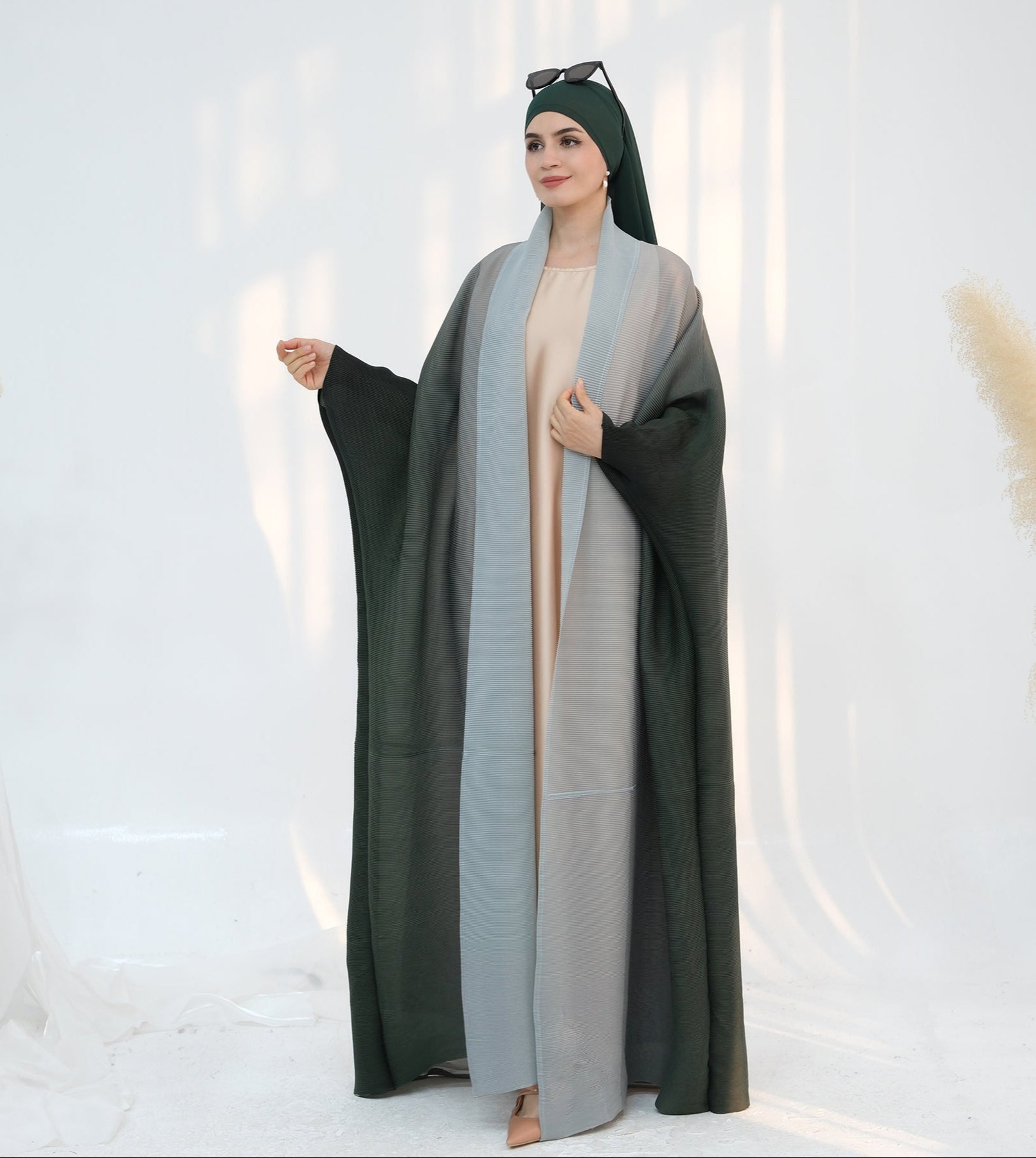 Elegant Kenyat Pleated Ombre Kimono Open Abaya - Green Flowy Muslim Dress for Women | Perfect for Eid, Prayer, Wedding & Special Occasions