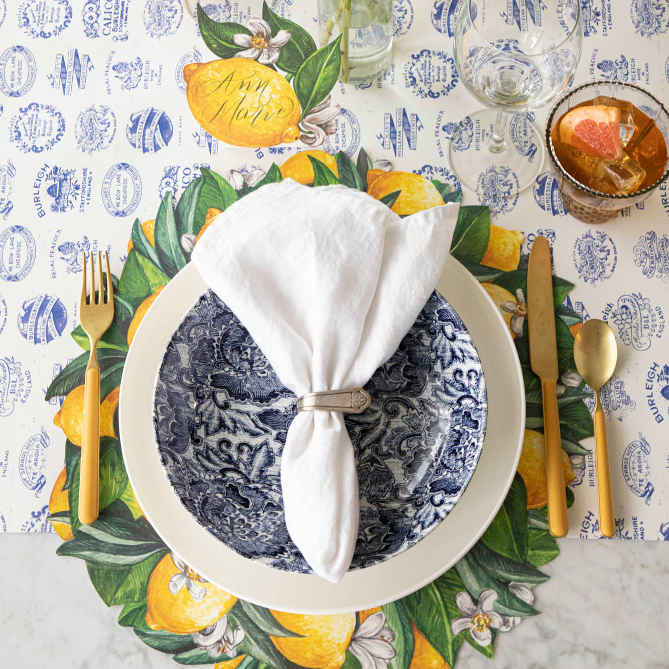 Lemon Wreath Placemats for Dining Table - Round Die-Cut Vinyl Table Mats for Kitchen, Party, and Home Decor - Set of 4 Waterproof Place Mats for Everyday Use and Special Occasions