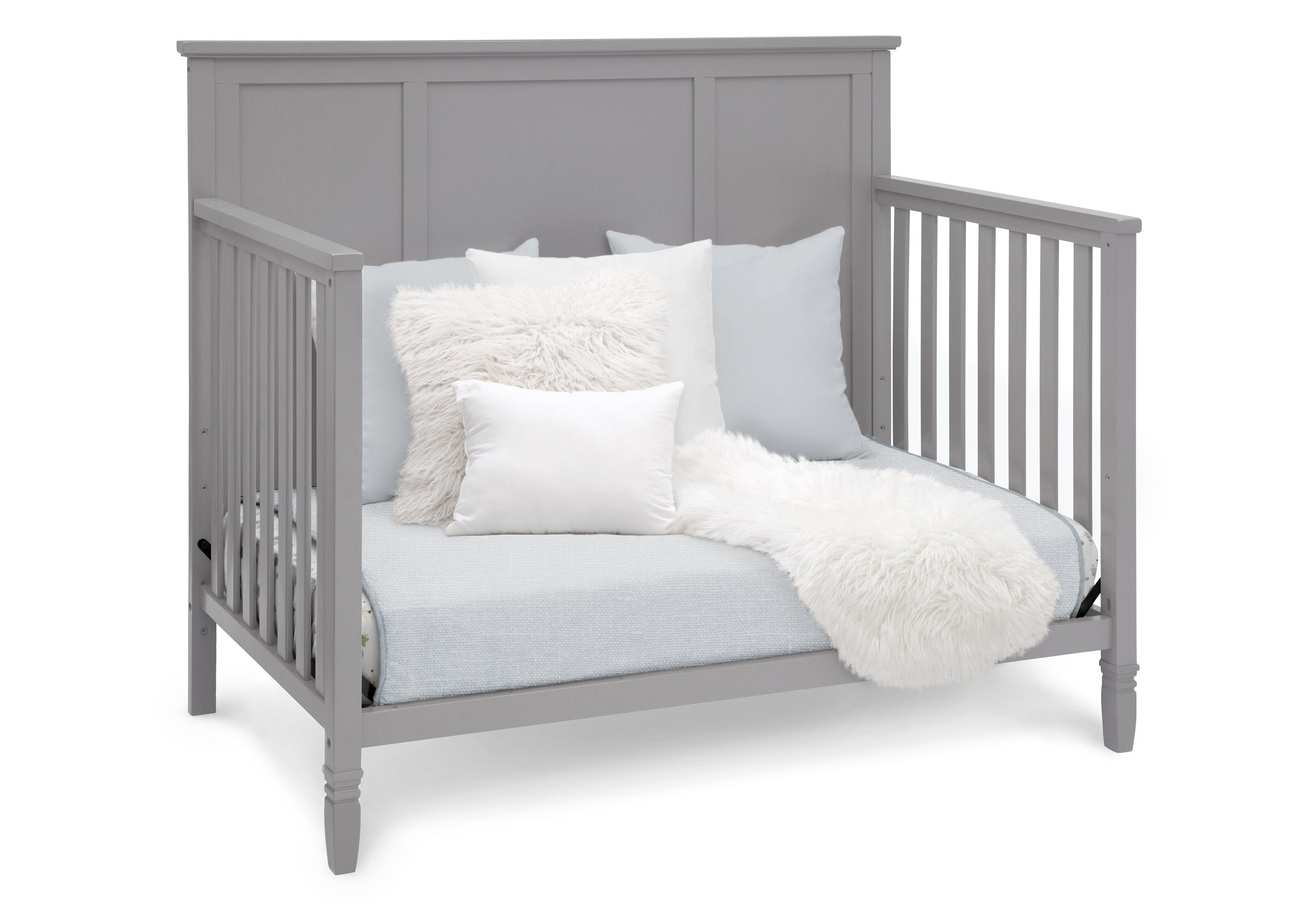 4-in-1 Convertible Baby Crib to Toddler Bed - White Nursery Furniture for Newborns & Kids - Perfect for Nursery, Bedroom & Daycare