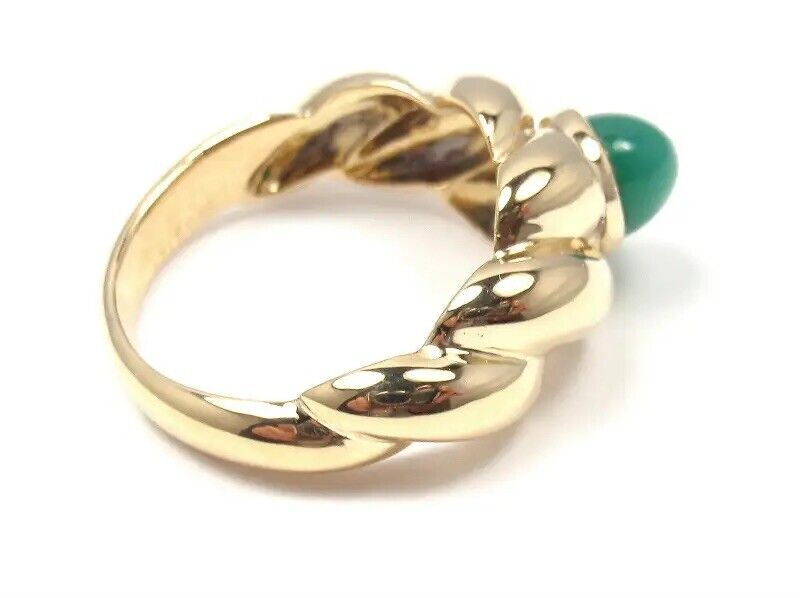 Authentic Van Cleef & Arpels 18k Yellow Gold Green Chalcedony Ring - Vintage Luxury Jewelry for Women, Perfect for Weddings, Anniversaries & Special Occasions