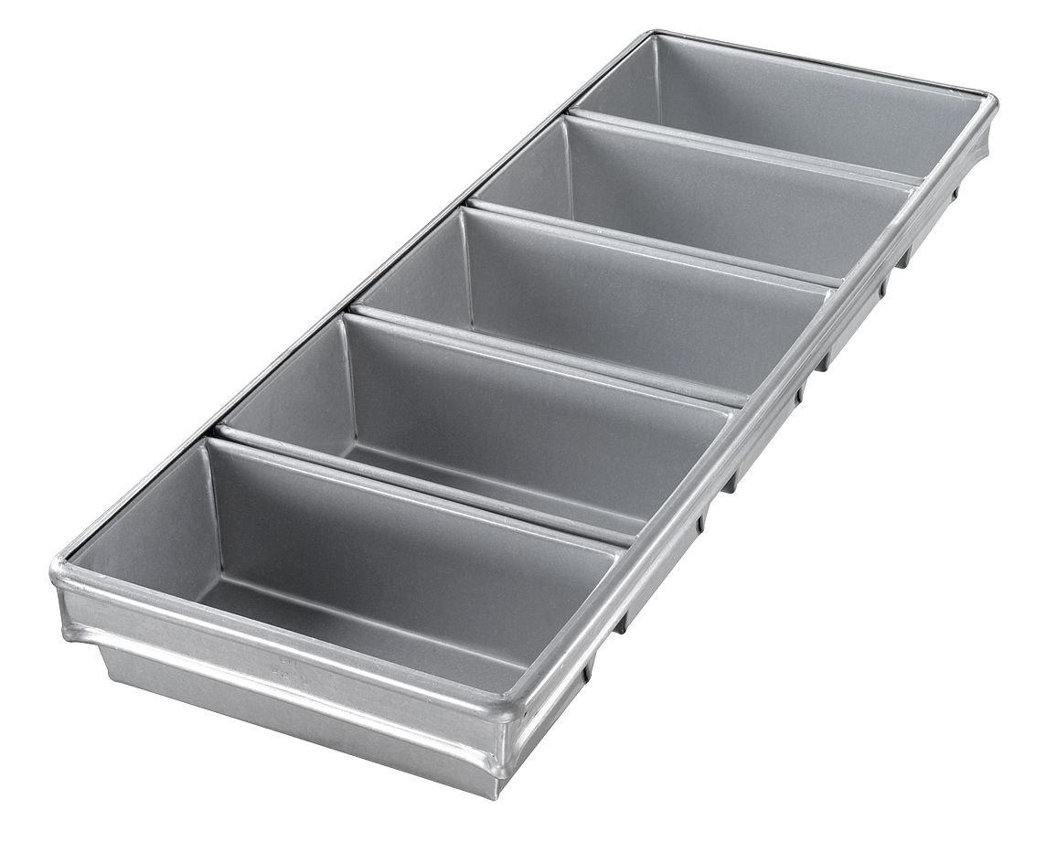 Chicago Metallic 45655 Non-Stick 5-Strap Bread Loaf Pan, 9x4.5 Inch - Premium Baking Pan for Homemade Bread, Banana Bread & Pound Cake - Perfect for Bakers & Home Kitchens
