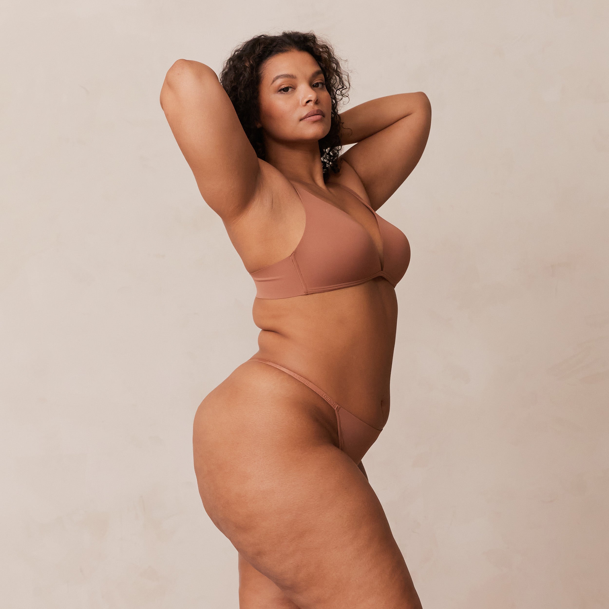 Light Non-Wired Plunge T-Shirt Bra in Mocha - Comfortable Everyday Wear for Work & Casual Outfits