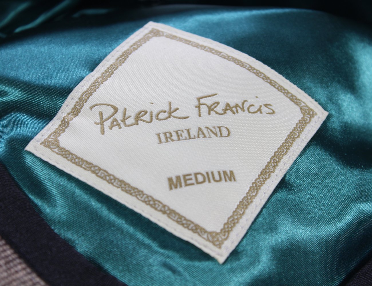 Patrick Francis Men's Ireland Tweed Flat Cap - Classic Wool Newsboy Hat for Casual Wear, Outdoor Activities & Vintage Style Fashion