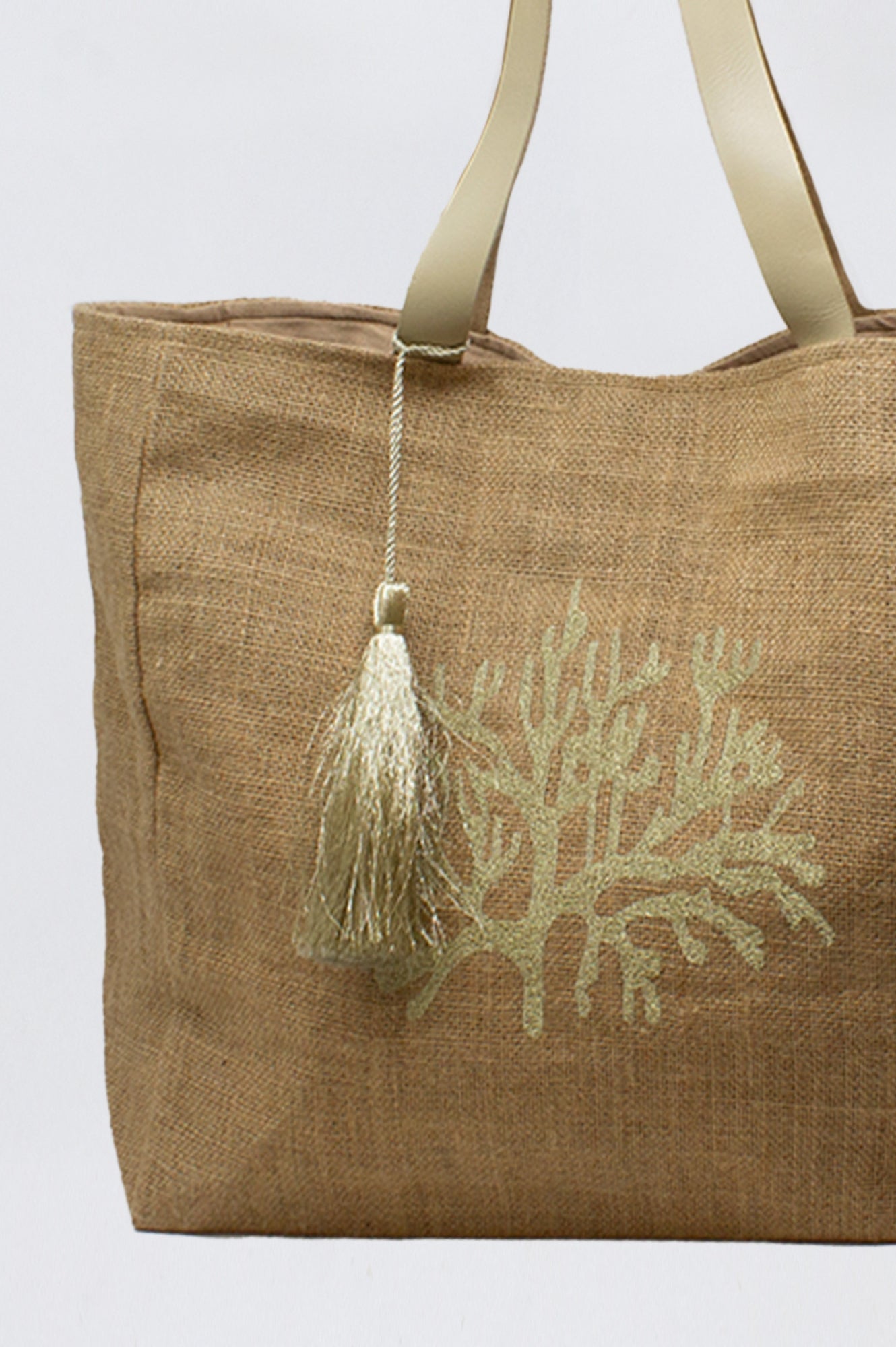 Natural Coral Jute Beach Bag with Gold Accents - Eco-Friendly Tote for Summer Vacation, Poolside, and Beach Outings