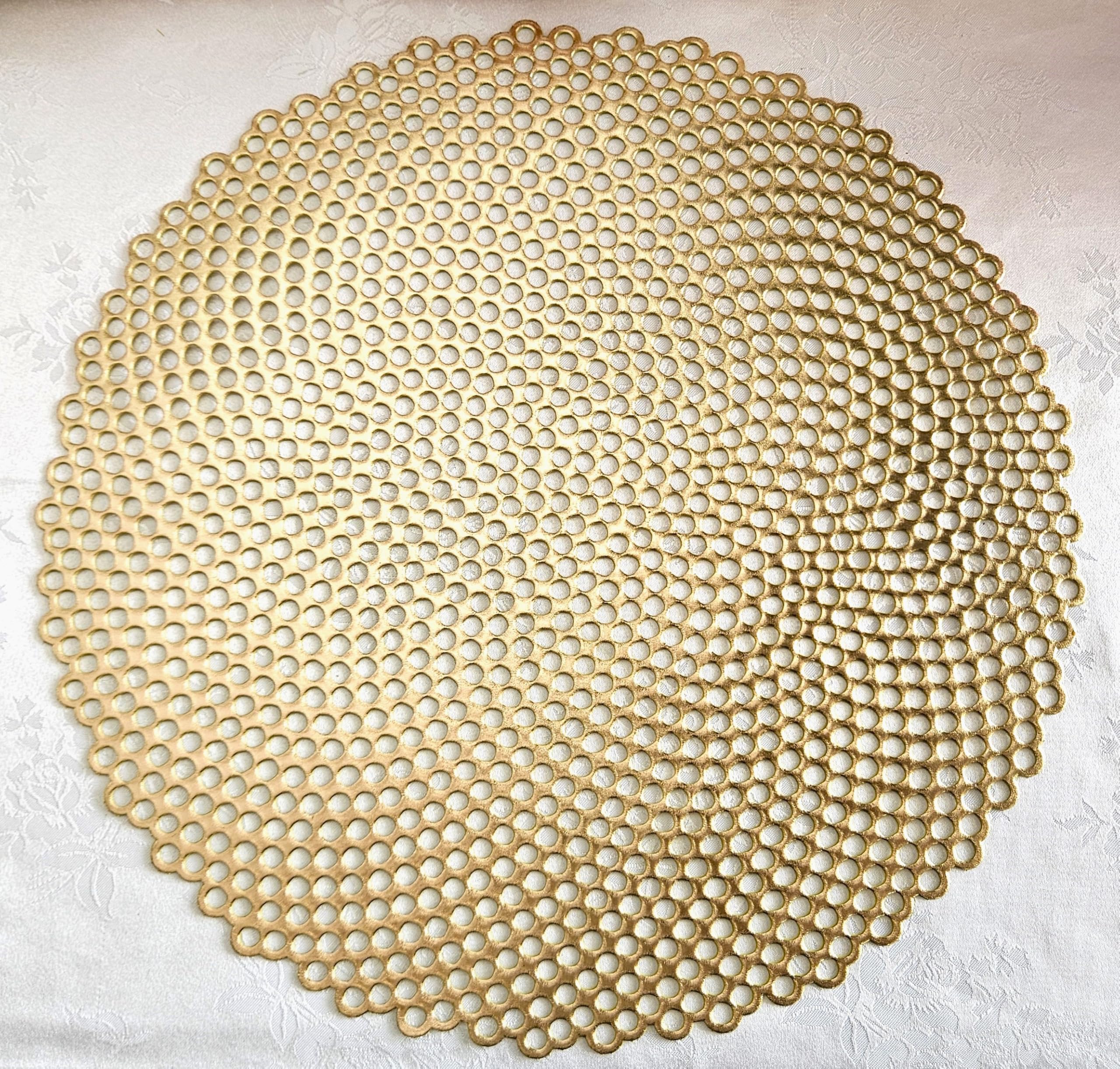 40-Pack Gold Mosaic Pressed Vinyl Metallic Placemats - Elegant Wedding Table Decor & Dinner Party Centerpieces for Special Occasions