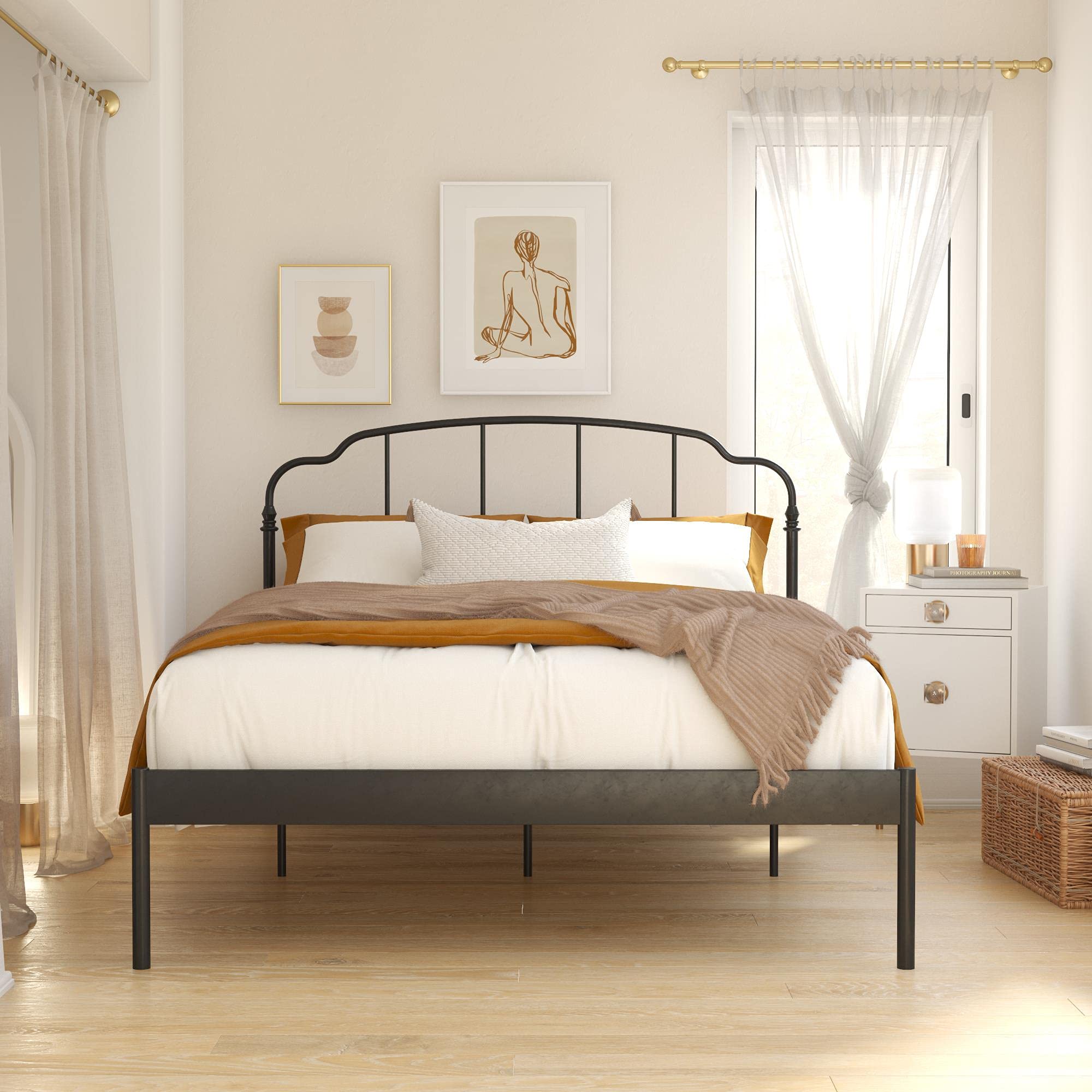 REALROOMS Camie Metal Platform Bed Frame - Full Size, Adjustable Height, No Box Spring Required, Sturdy Black Steel Design - Perfect for Modern Bedrooms, Guest Rooms & Small Spaces