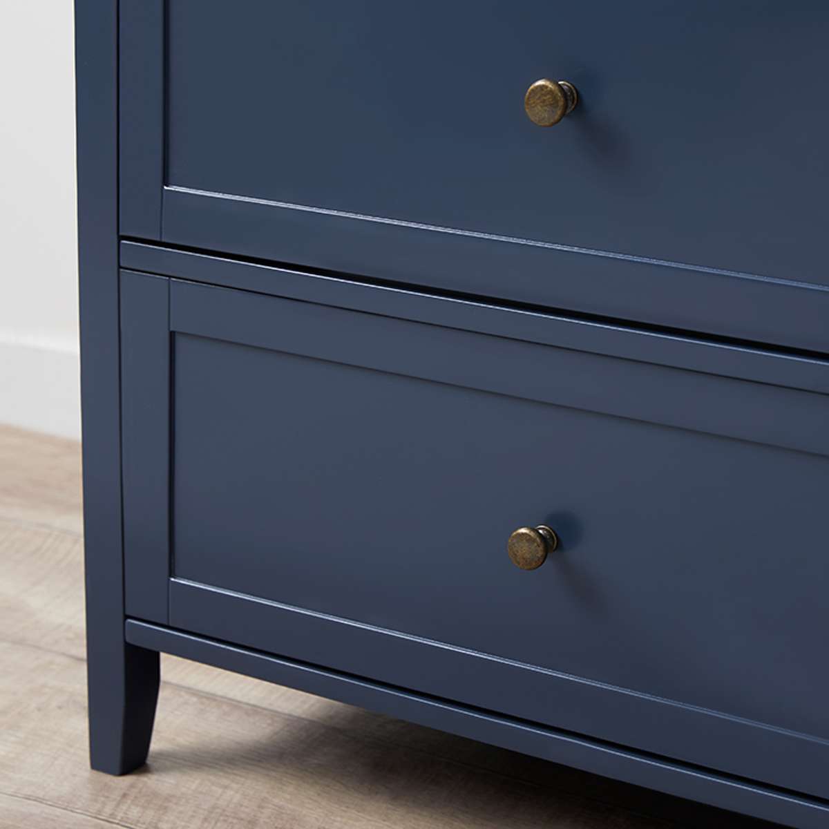 Cove Six Drawer Dresser in Midnight Black - Modern Bedroom Storage Solution for Clothes and Accessories