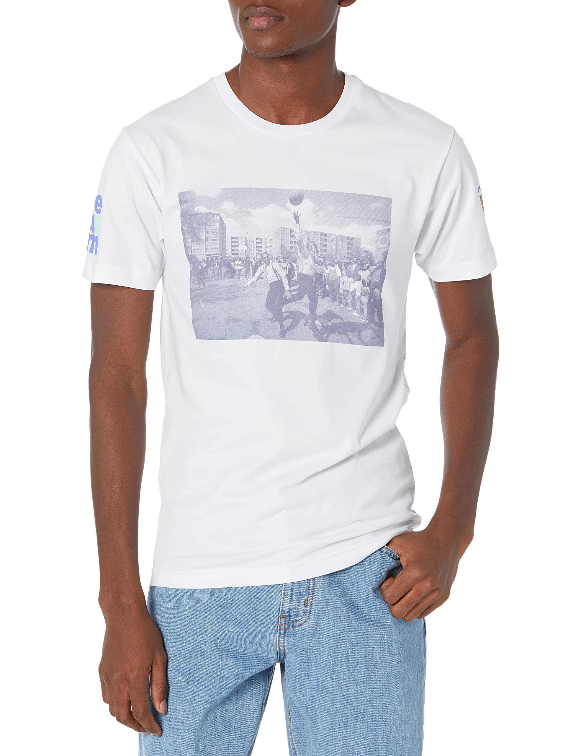 Museum X Madness Barry vs Jackson Tee - Vintage Graphic T-Shirt for Streetwear & Casual Outfits