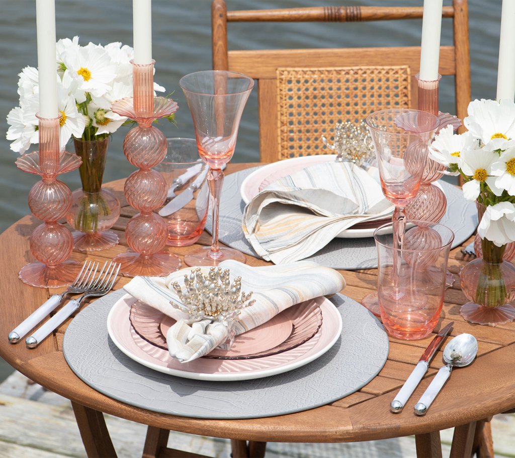 Premium Crocodile Embossed Placemats Set of 4 - Elegant Metallic Finish Waterproof Table Mats for Dining, Kitchen, and Party Decor - Perfect for Thanksgiving, Christmas, and Special Occasions