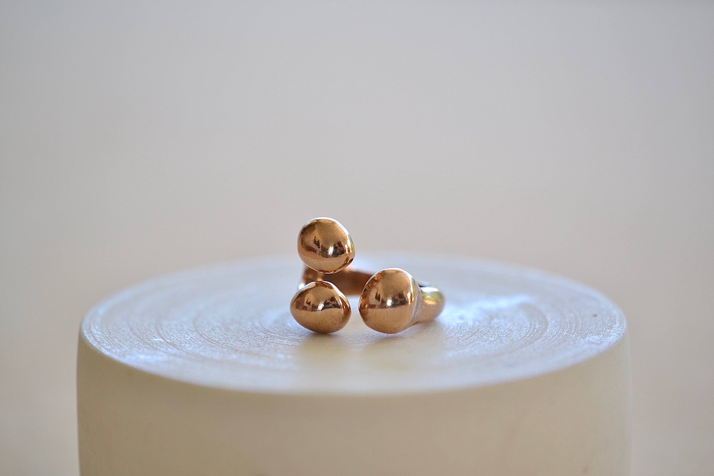 Pistilli 20 Ring - Elegant Stackable Rings for Women, Dainty Gold & Silver Rings Set, Perfect for Layering, Gift Giving & Everyday Wear | Wedding, Anniversary, Party Jewelry