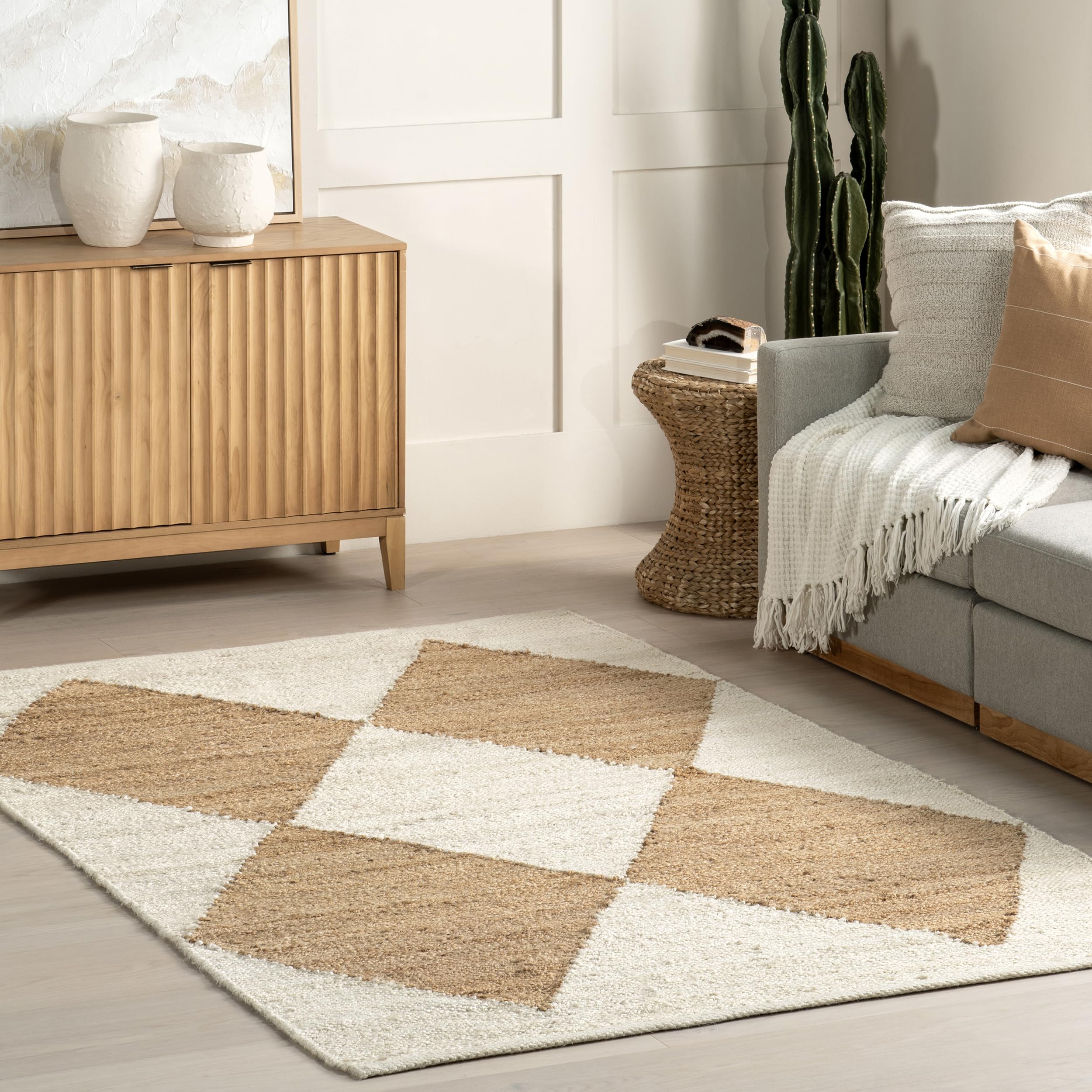 nuLOOM Pandora Diamond Jute Area Rug 5'x8' - Natural Ivory Handwoven Jute Rug for Dining Room, Living Room & Kitchen | Eco-Friendly Neutral Floor Covering for Home Decor
