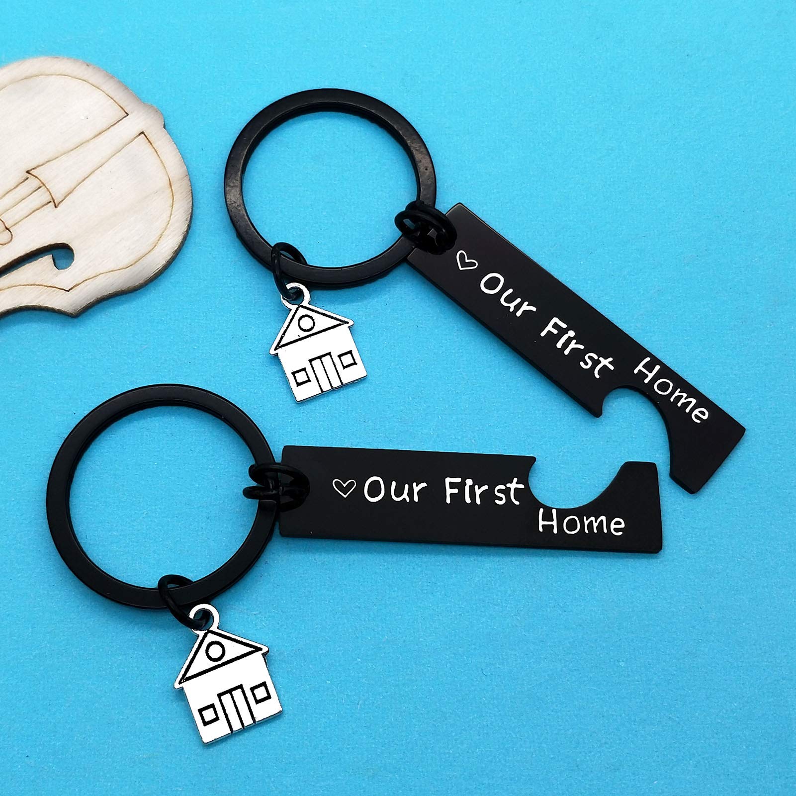Xiahuyu New Home Keychain - Housewarming Gift for New Homeowners, First Home & Moving In Present - Perfect for House Keys, Welcome Gifts & New Home Decor