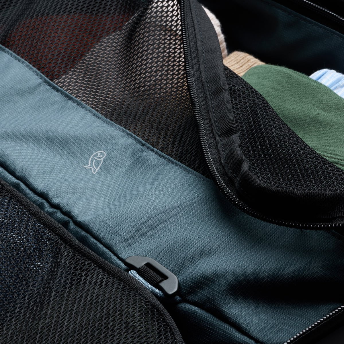 Bellroy Transit Carry On Luggage - Lightweight Expandable Travel Suitcase for Business & Vacation | Perfect for Airplane Overhead Bin & Weekend Getaways