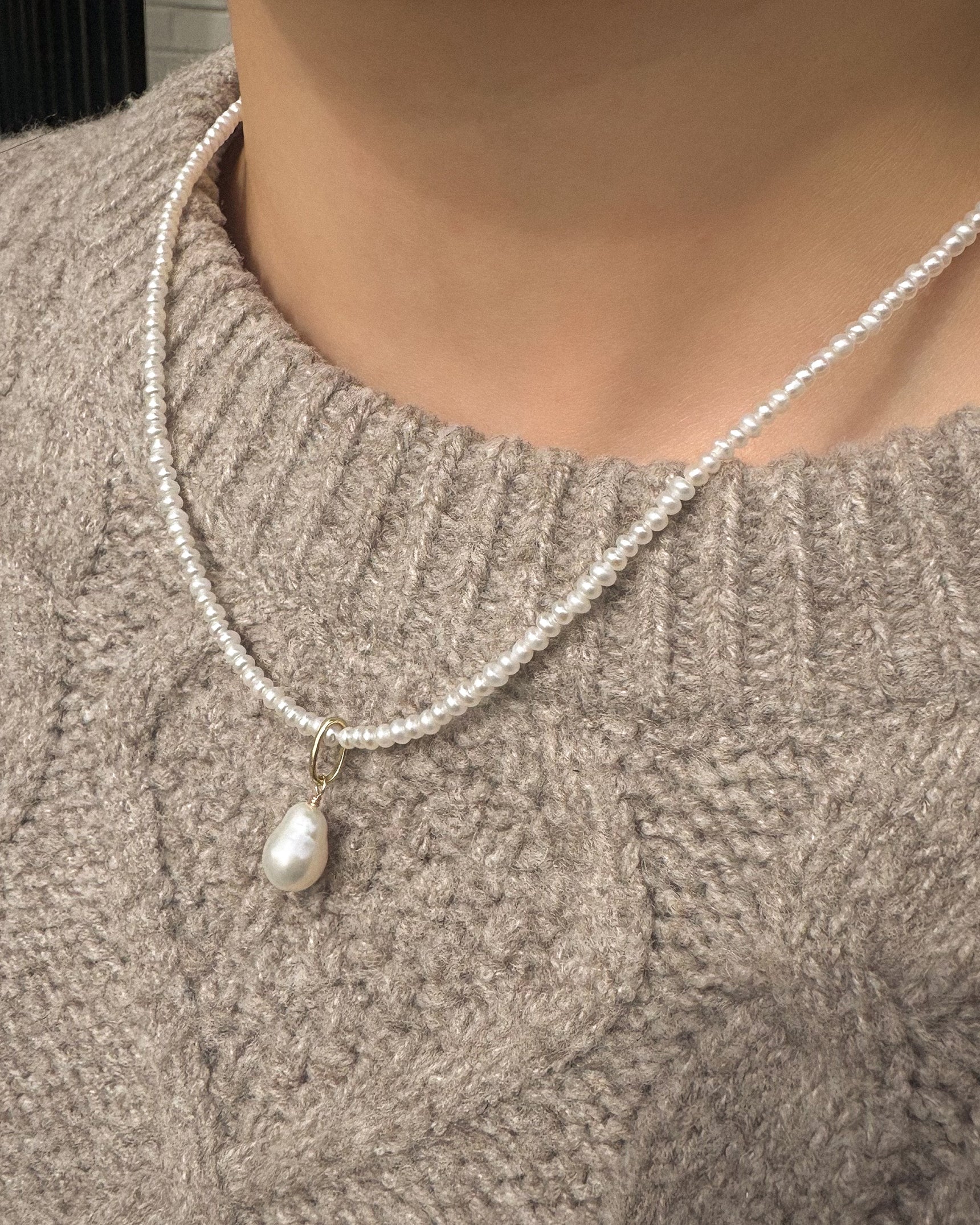 Exquisite Baby Baroque Pearl Pendant Necklace - Natural Freshwater Pearl Jewelry Gift for Women - Perfect for Weddings, Anniversaries & Special Occasions
