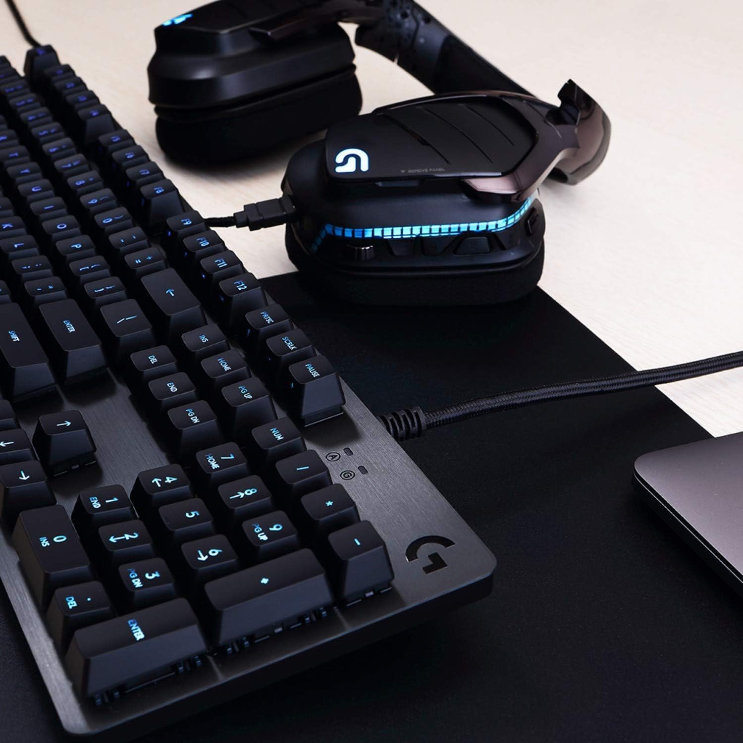 Logitech G513 Mechanical Gaming Keyboard with RGB LIGHTSYNC, GX Brown Tactile Switches, Aluminum Case - Carbon Black | USB Passthrough, Customizable Keys for PC Gaming & Office Work