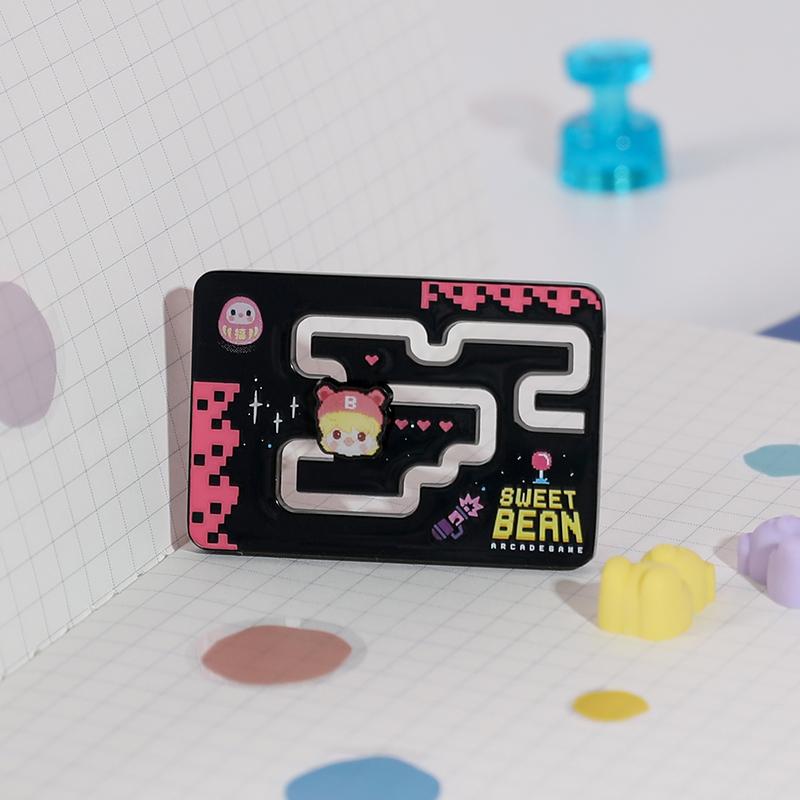 POP MART Sweet Bean Creative Badge (Pac-Man) - Cute Collectible Pin for Gamers, Anime Fans & Fashion Accessories - Perfect for Backpacks, Jackets & Caps