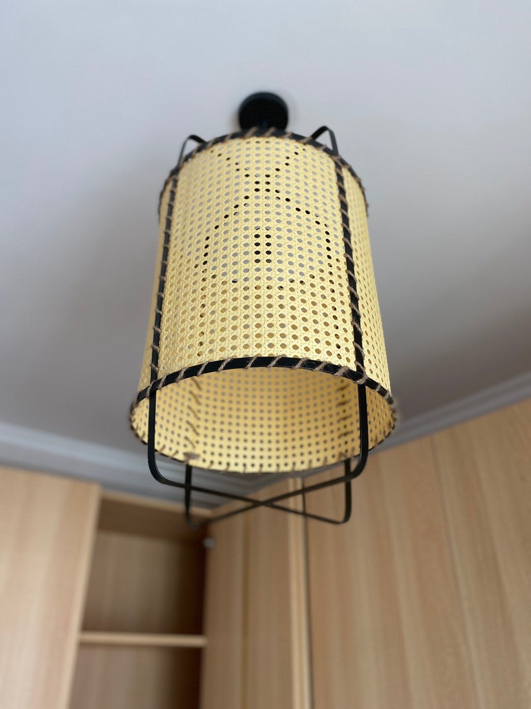 Handwoven Rattan Pendant Light - Natural Boho Ceiling Fixture for Dining Room, Bedroom & Patio Decor