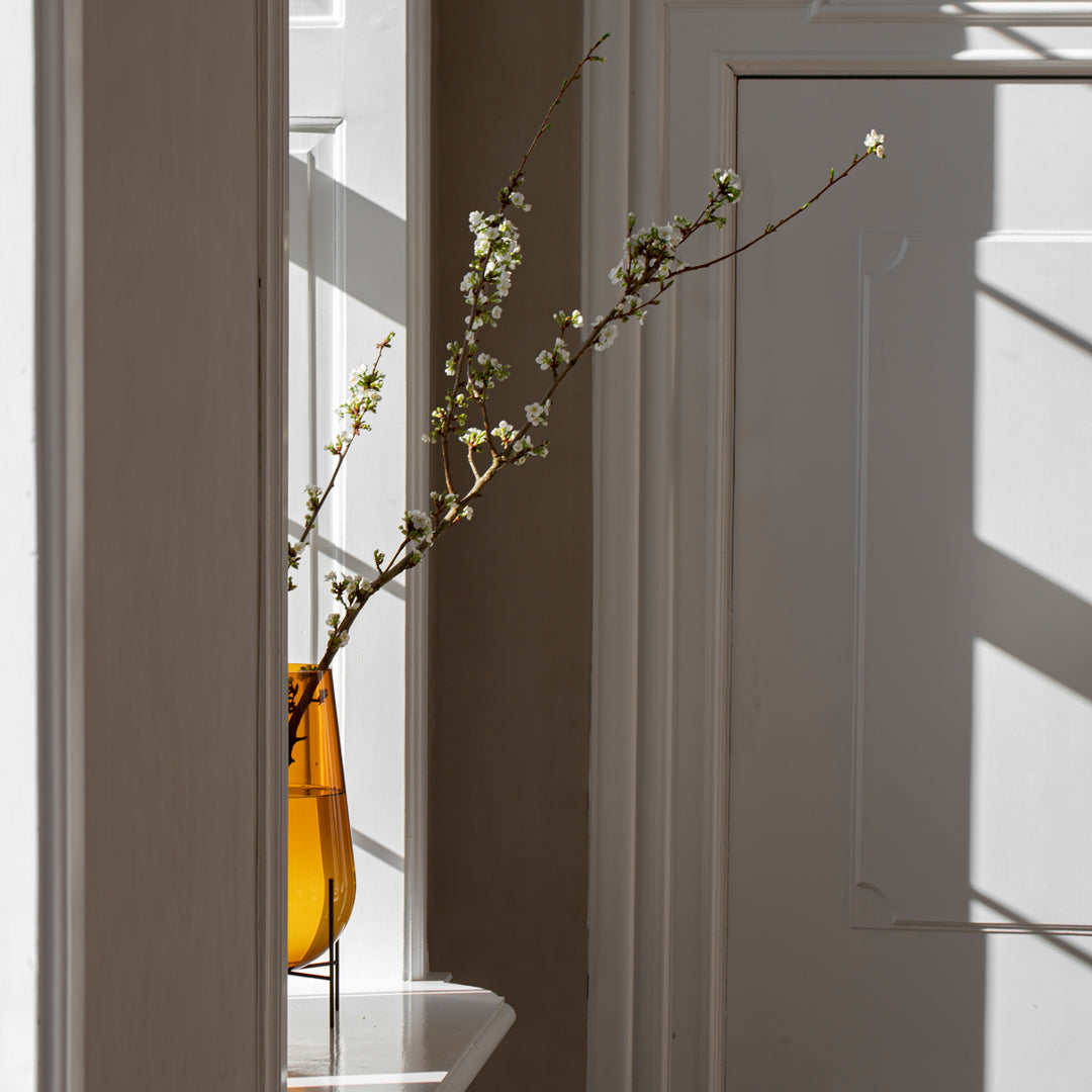Theresa Arns Echasse Vase - Modern Ceramic Home Decor for Dining Table, Living Room & Office - Perfect for Flowers, Centerpieces & Interior Design