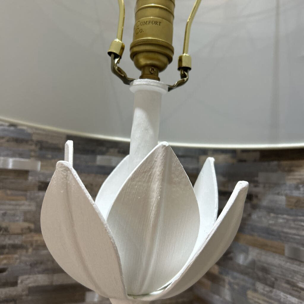 Visual Comfort & Co. Alberto Large Table Lamp with Linen Shade in Plaster White - Modern Lighting for Living Room, Bedroom & Office Decor