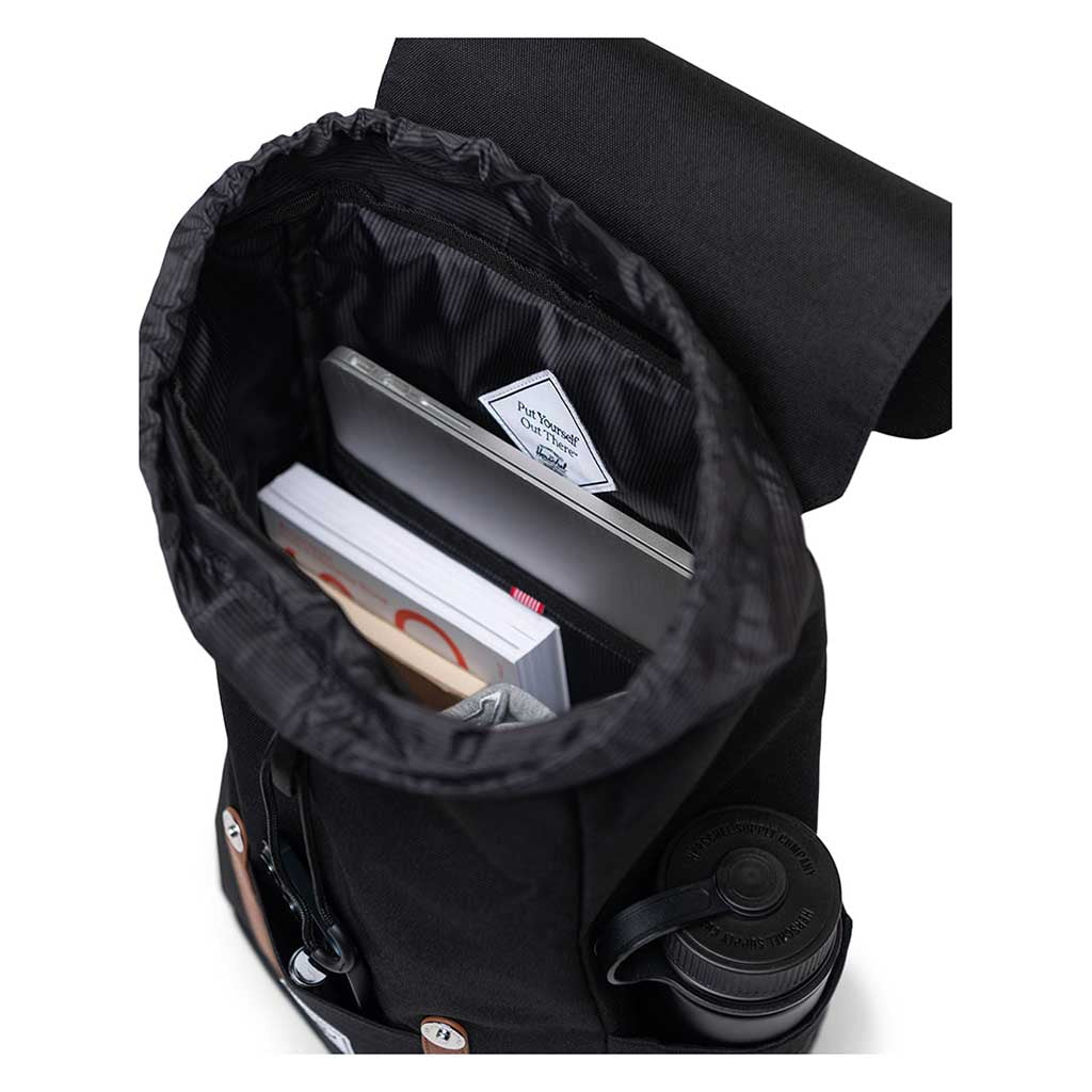 Herschel Retreat Small Backpack - Stylish & Compact Daypack for Travel, School & Work | Lightweight Laptop Backpack for Men & Women | Perfect for Commuting, Hiking & Everyday Use
