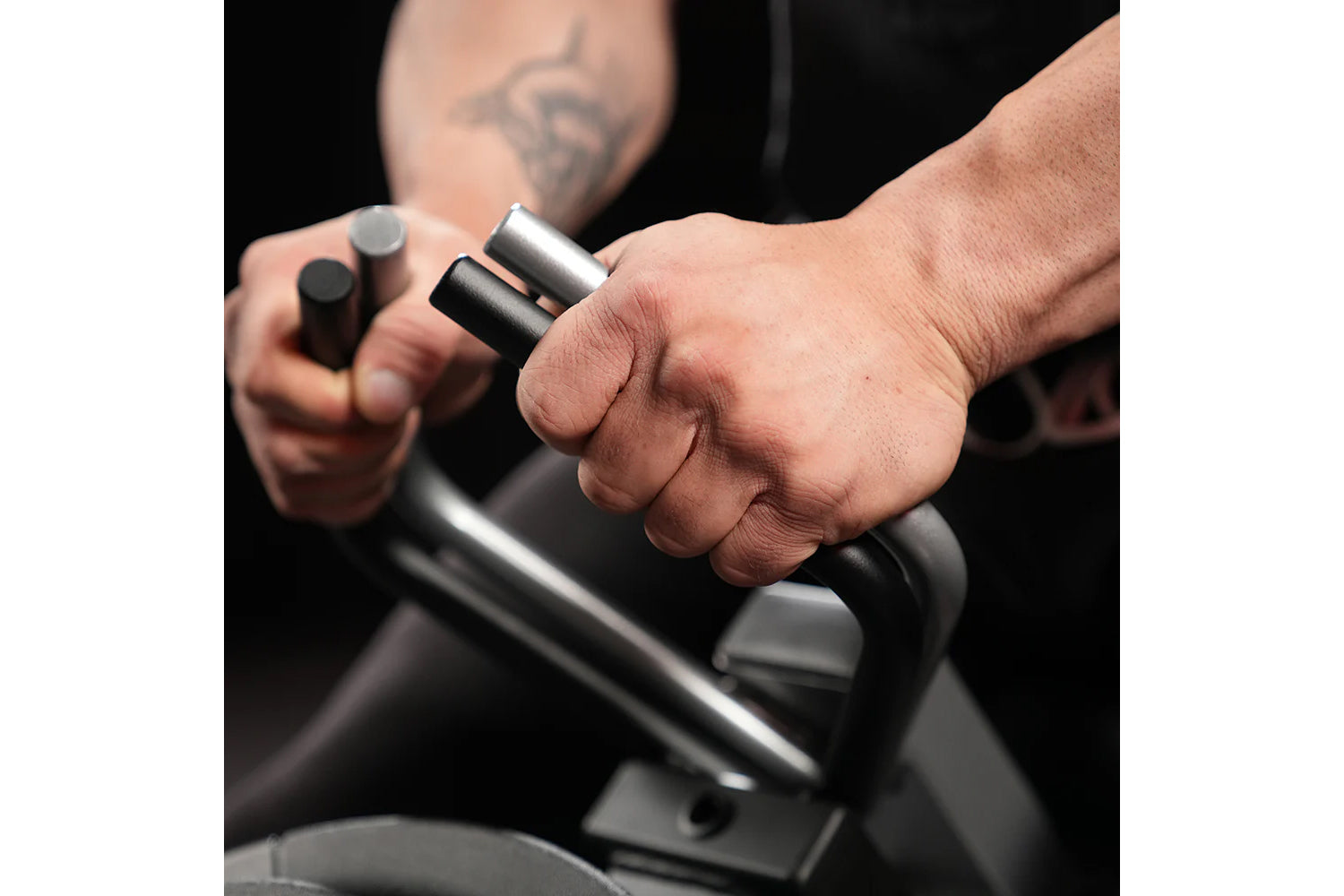 Hammer Strength Plate Loaded Gripper - Heavy Duty Hand Grip Strengthener for Workout & Fitness Training - Perfect for Home Gym, CrossFit, and Strength Building Exercises