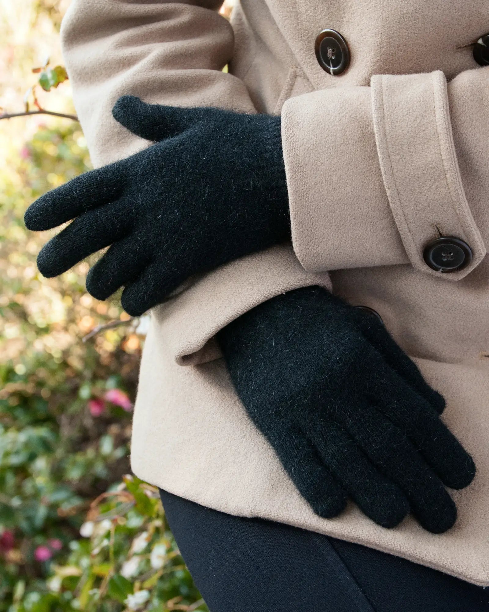 Premium Black Plain Gloves - Possum Merino Wool Blend NX100 - Warm Winter Accessories for Outdoor Activities & Daily Commute