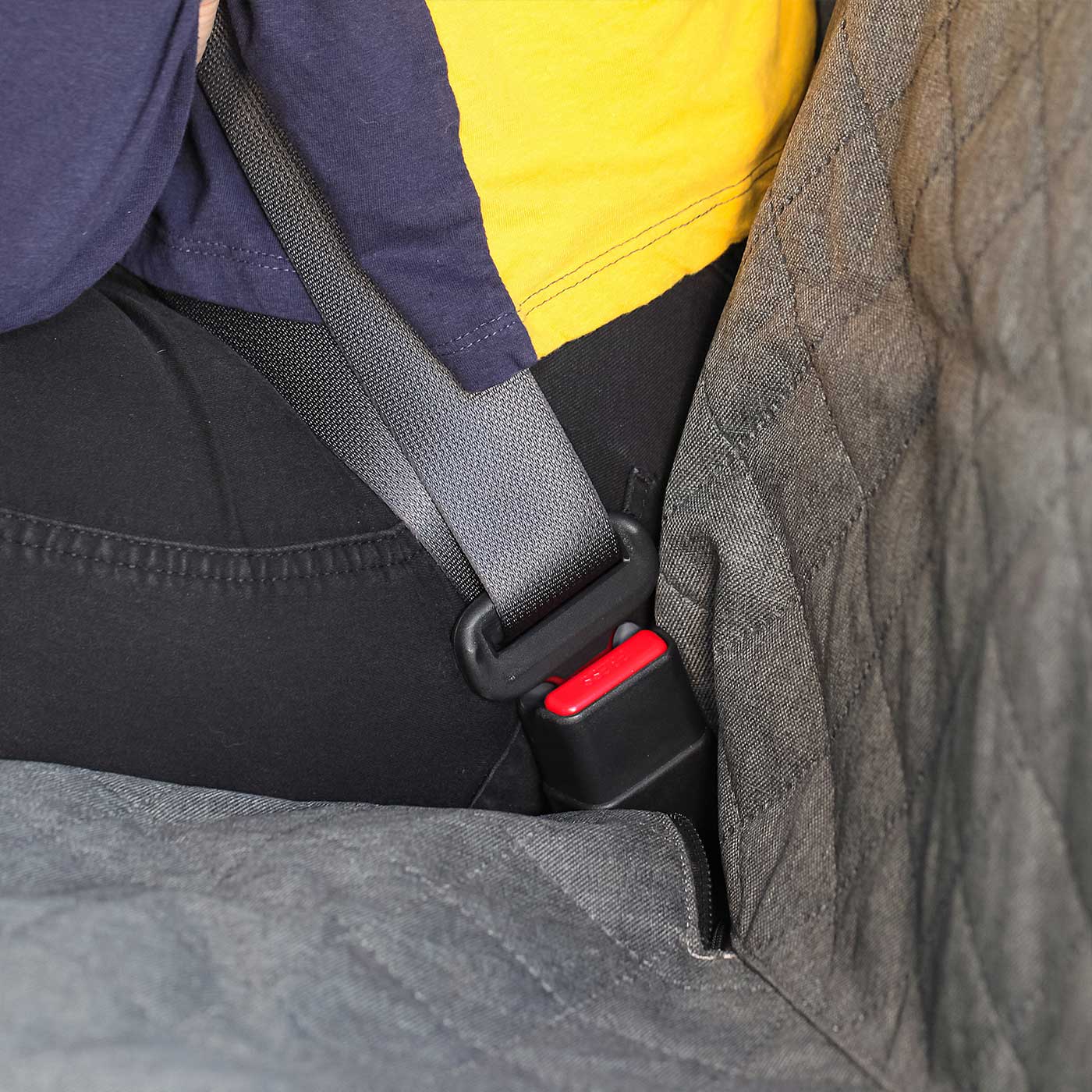 Durable KONG 2-in-1 Bench Seat Cover & Pet Hammock for Cars - Waterproof Dog Car Seat Protector with Chew-Resistant Material - Perfect for Travel, Road Trips & Vet Visits