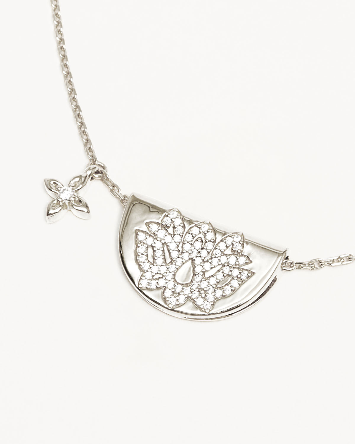 925 Sterling Silver Live in Light Lotus Pendant Necklace for Women - Elegant Boho Jewelry for Meditation, Yoga & Spiritual Healing