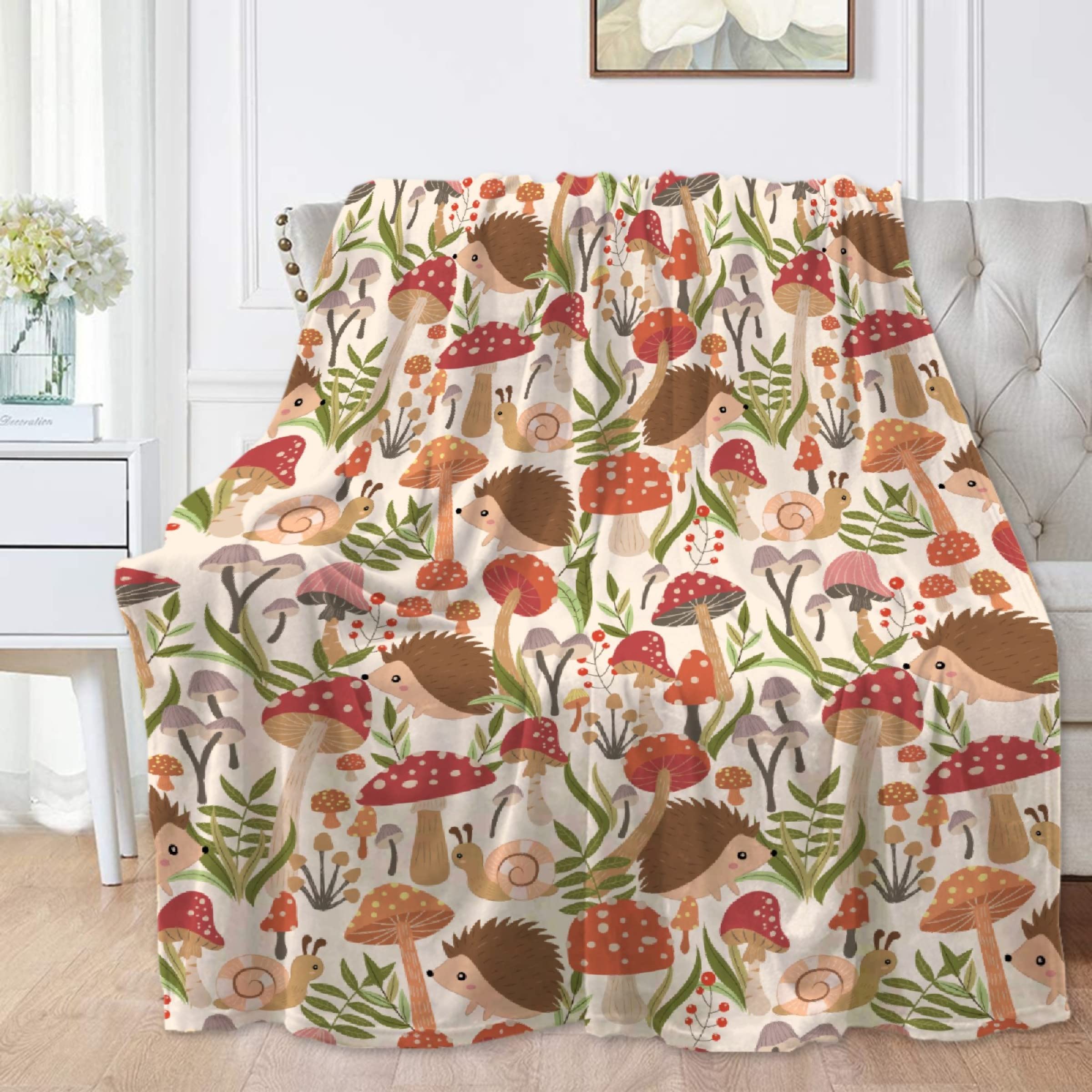 Funny Squirrel & Mushroom Fleece Throw Blanket - Ultra Soft Cozy Extra Large 120x90 Inches (Overking) for Couch, Bed, Living Room - Perfect Gift for Women, Men, Kids - All Season Family Blanket for Snuggling, Movie Nights & Home Decor