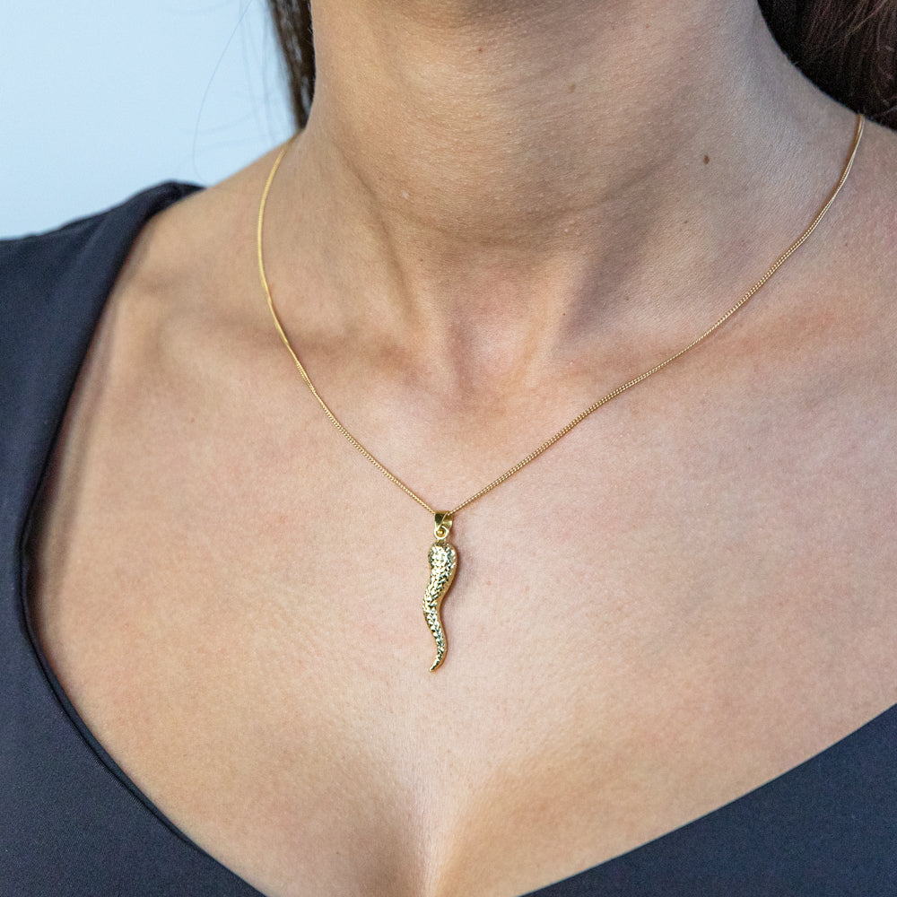 9ct Silver Filled Yellow Gold Italian Horn Pendant Necklace - Protection Charm for Good Luck & Style - Perfect for Gifts, Everyday Wear & Special Occasions