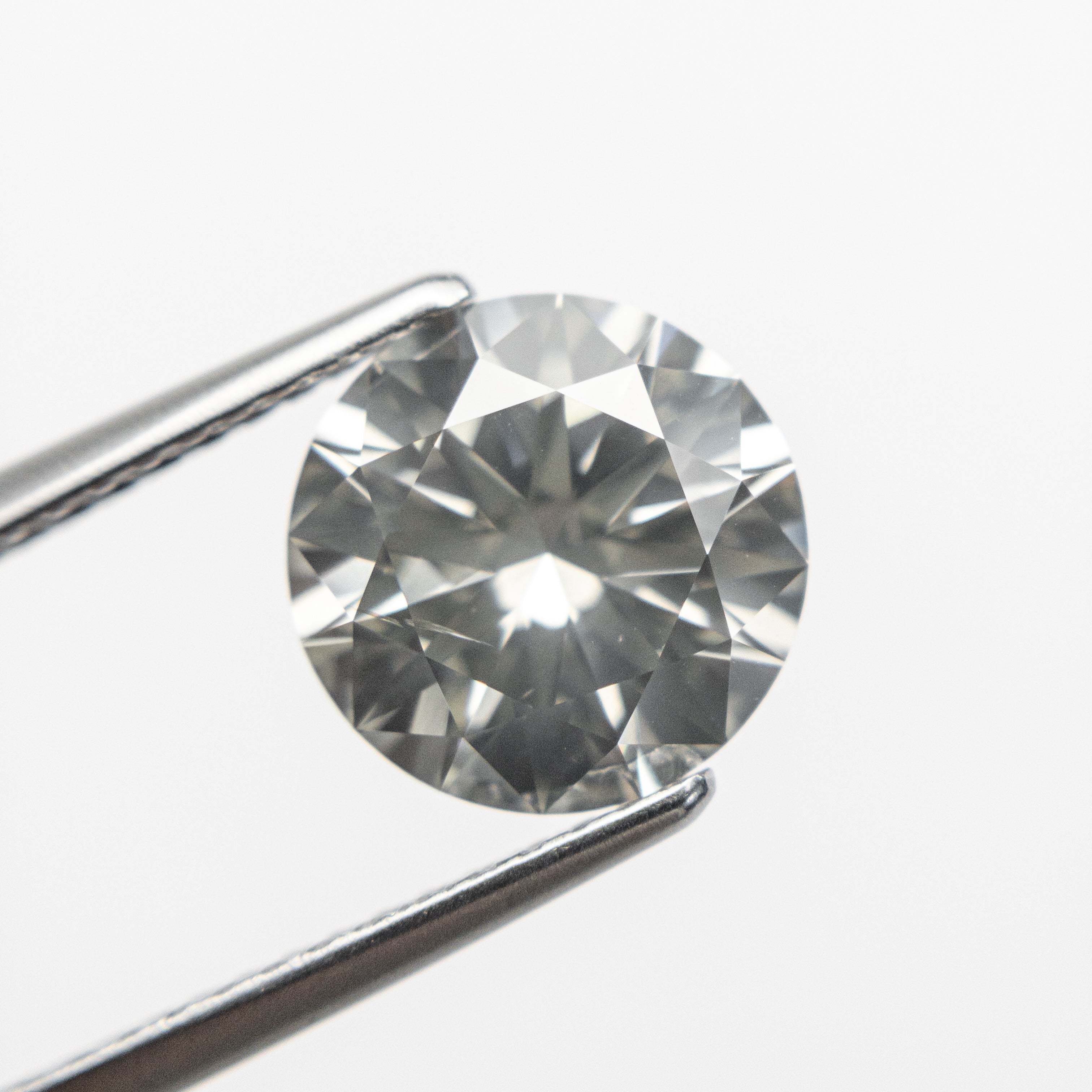 2.52ct Fancy Grey Round Brilliant Cut Diamond (8.88x8.86x5.26mm, SI2 Clarity) - Perfect for Engagement Rings & Fine Jewelry