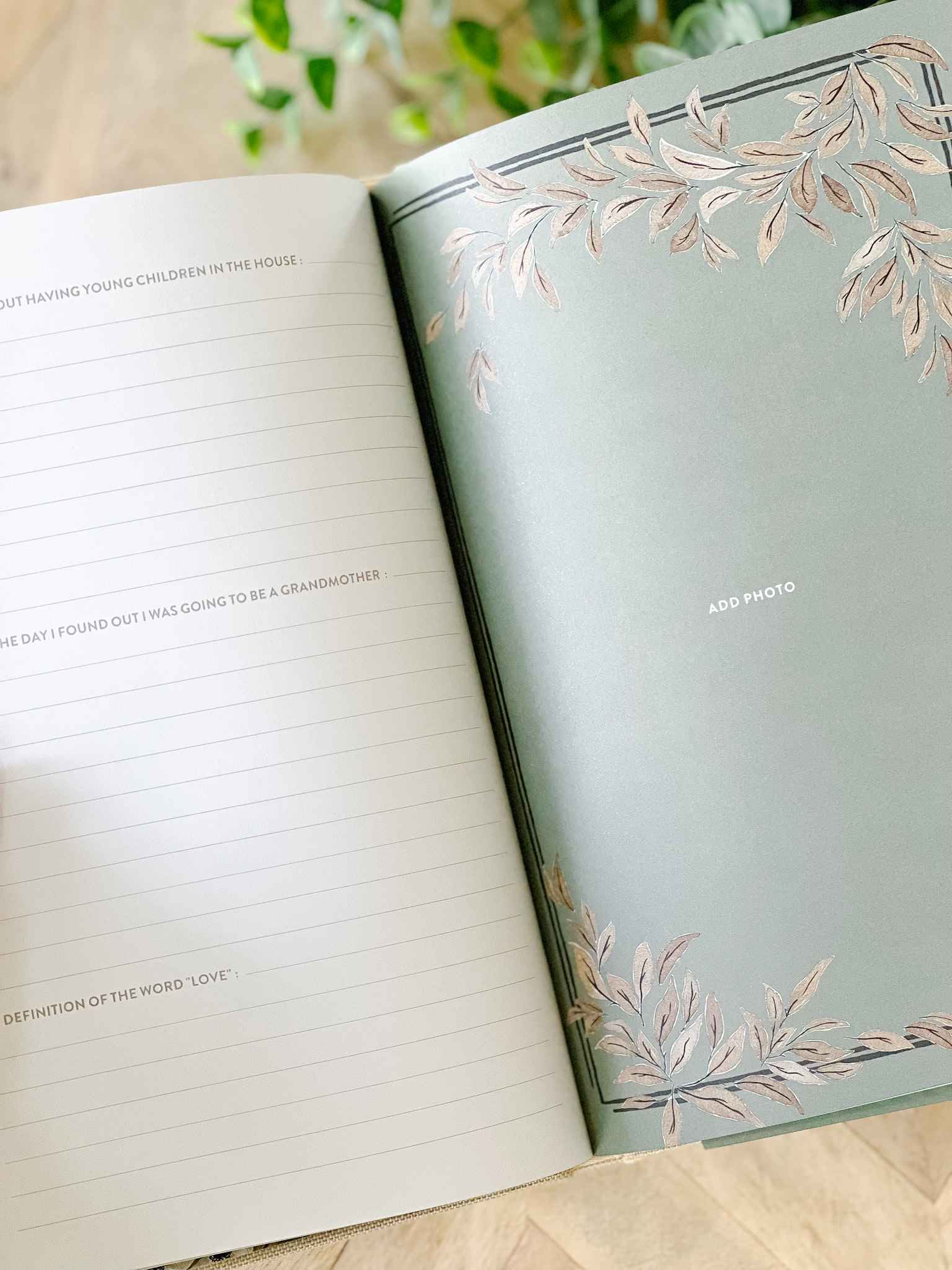 Grandma's Story - Personalized Keepsake Memory Book for Cherished Family Memories | Perfect for Gifts, Scrapbooking & Preserving Family History