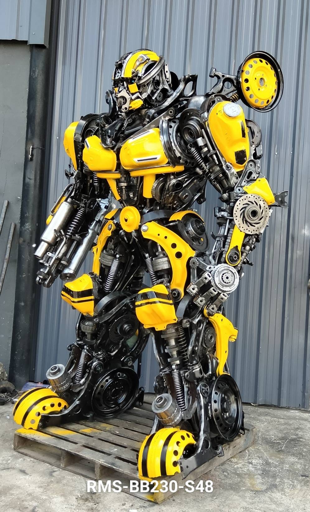 91 Bumblebee Inspired Recycled Metal Wall Art Sculpture - Handmade Home Decor for Living Room, Office & Garden