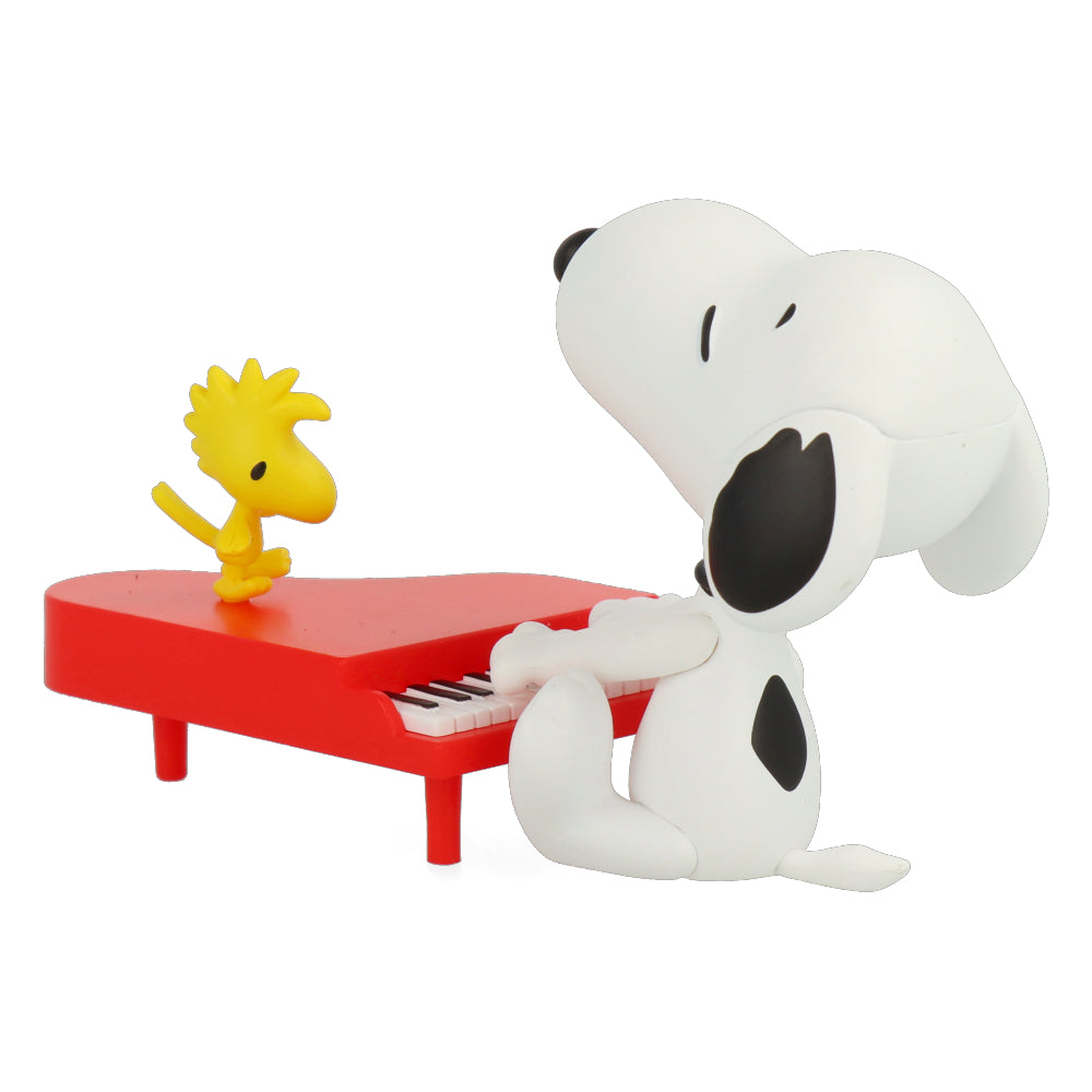 Pianist Snoopy Figurine - Peanuts Series 13 UDF Collectible - Perfect for Music Lovers & Home Decor