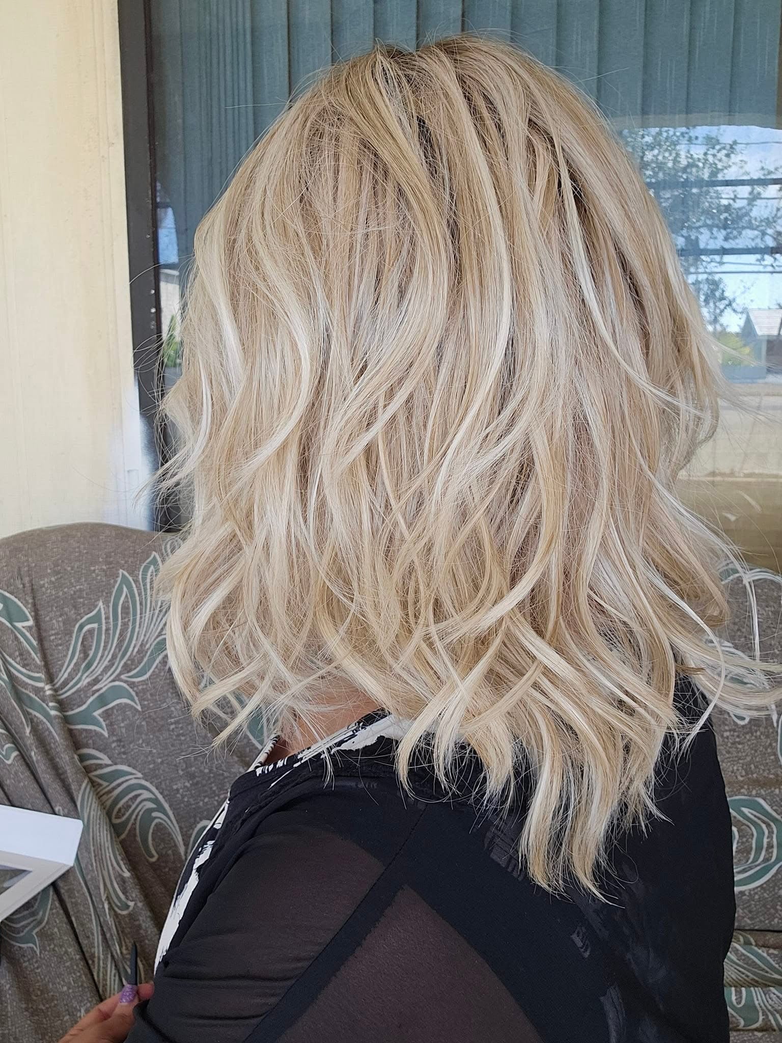 Paparazzi Blonde Hair Extensions - Clip-in Human Hair Extensions for Volume & Length - Perfect for Parties, Weddings & Special Events